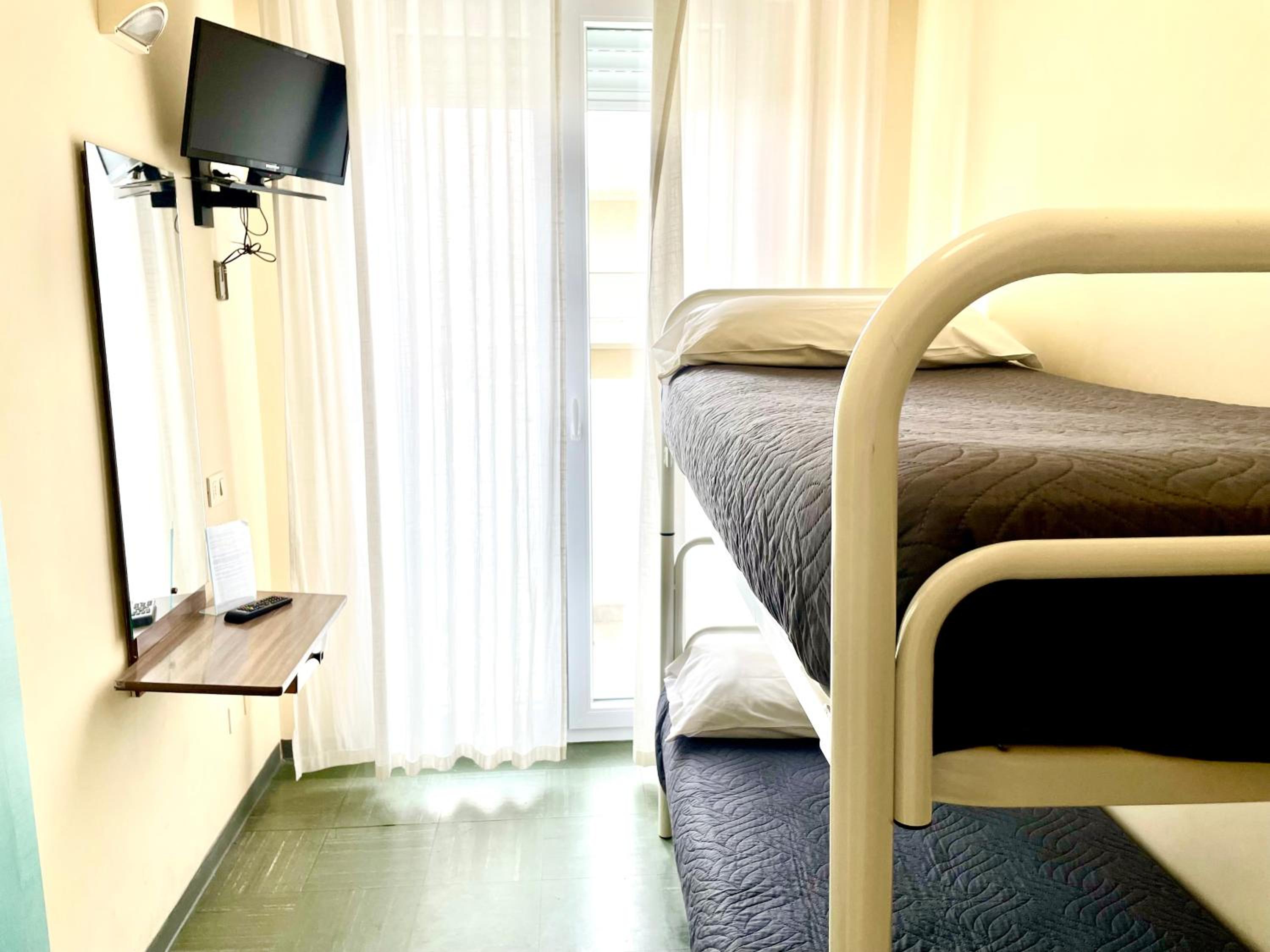 Economy Twin Room