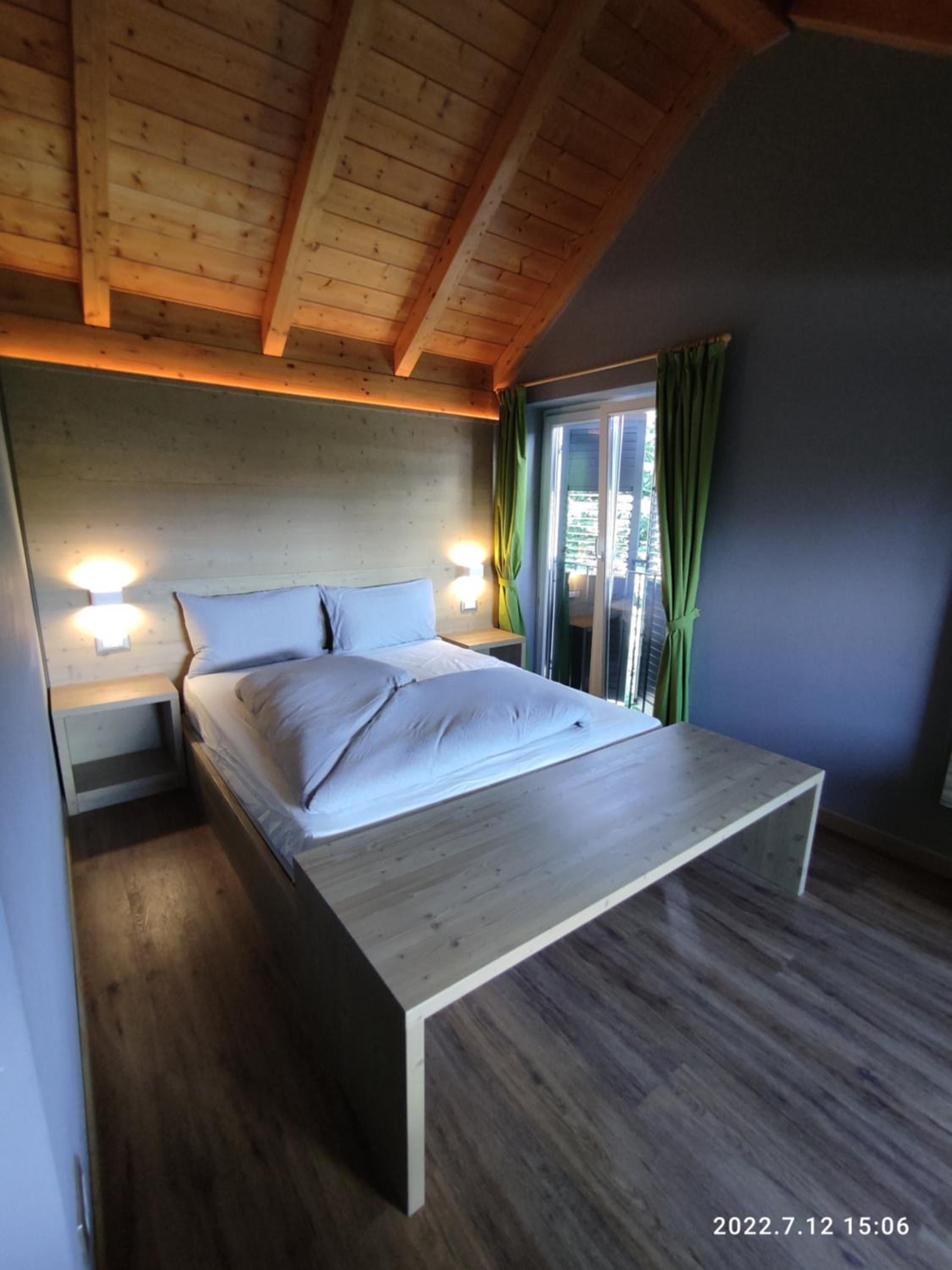 Deluxe Room (2 Adults + 1 Child) photo 1
