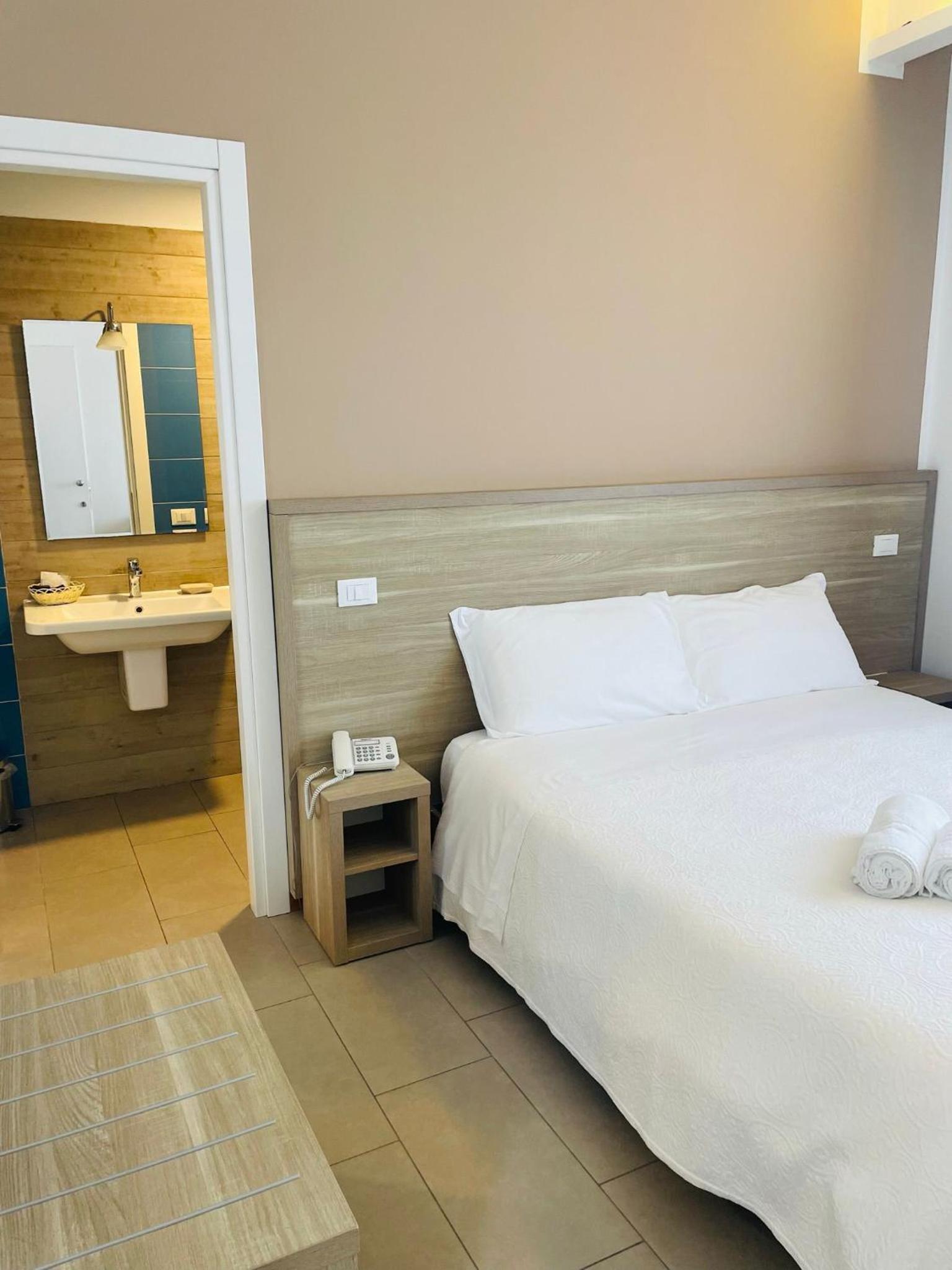 Double Room photo 2
