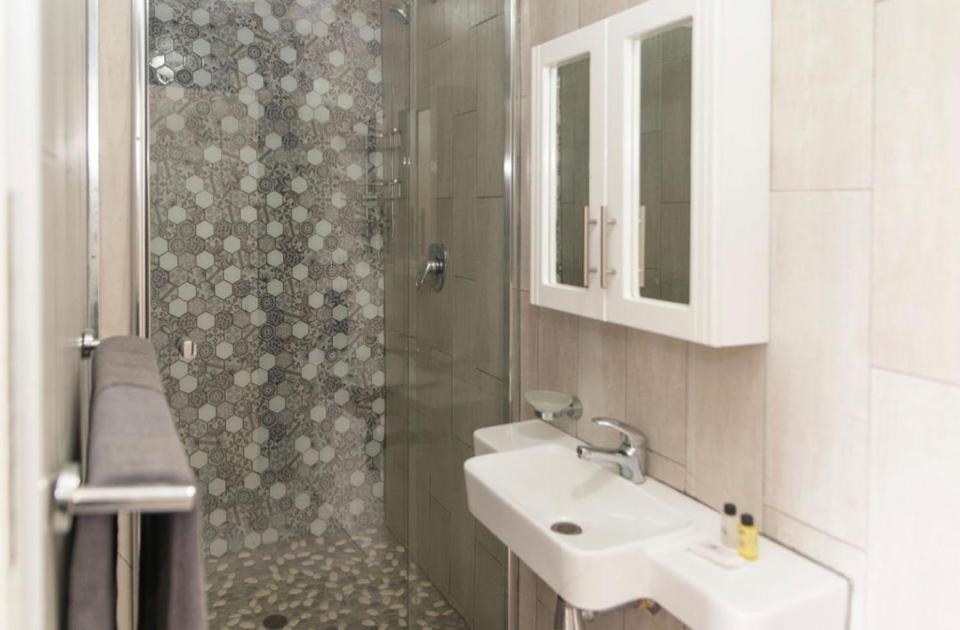 Double Room with Balcony and Sea View photo 3