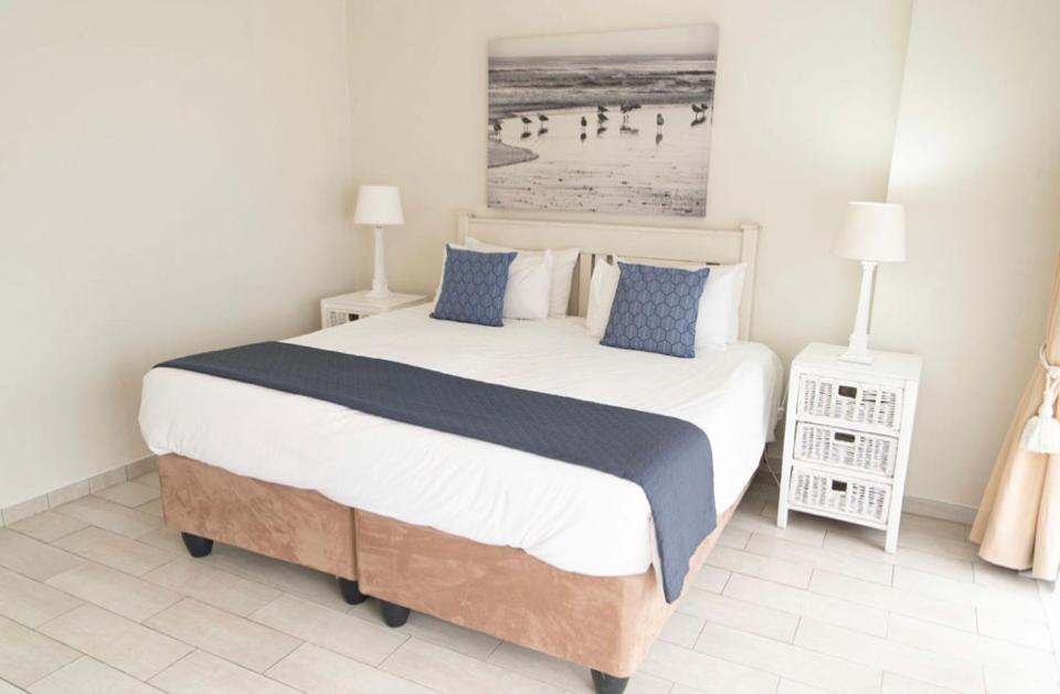 Double Room with Balcony and Sea View photo 3