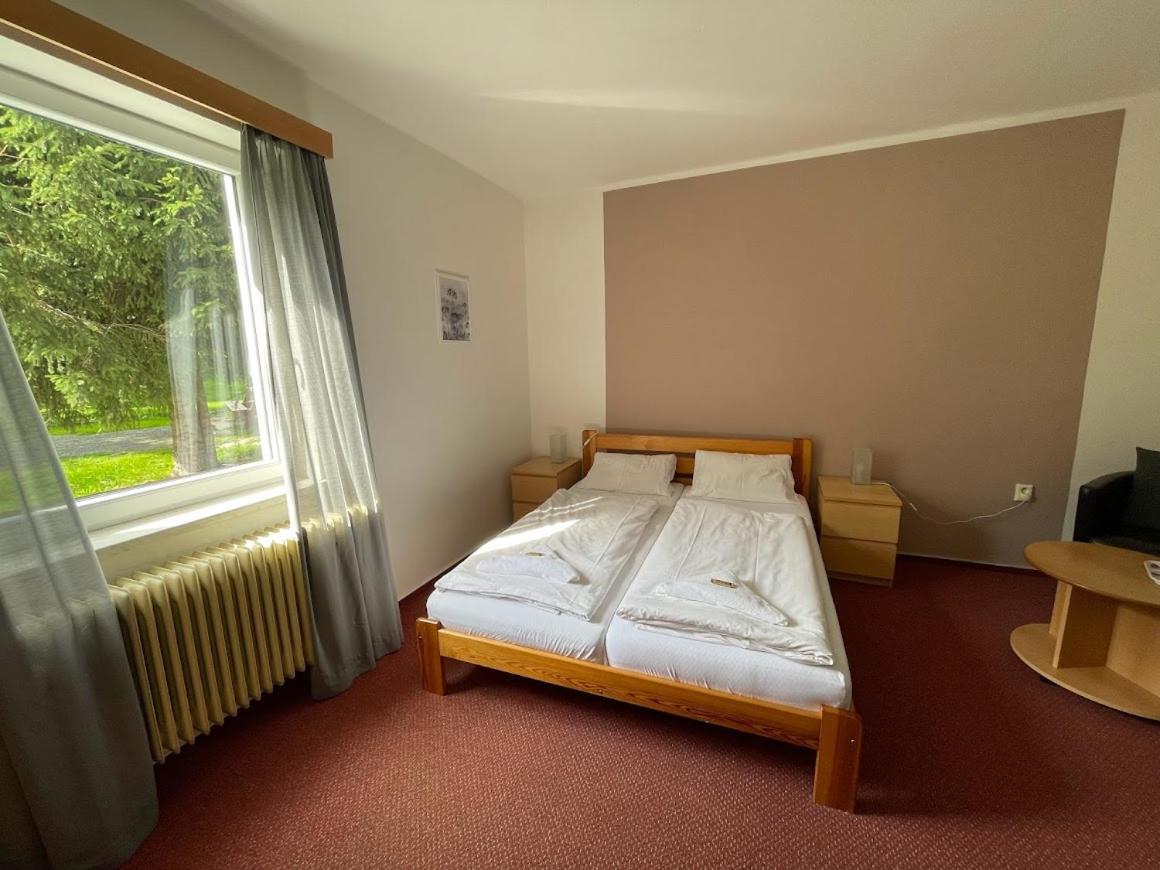 Double or Twin Room photo 2