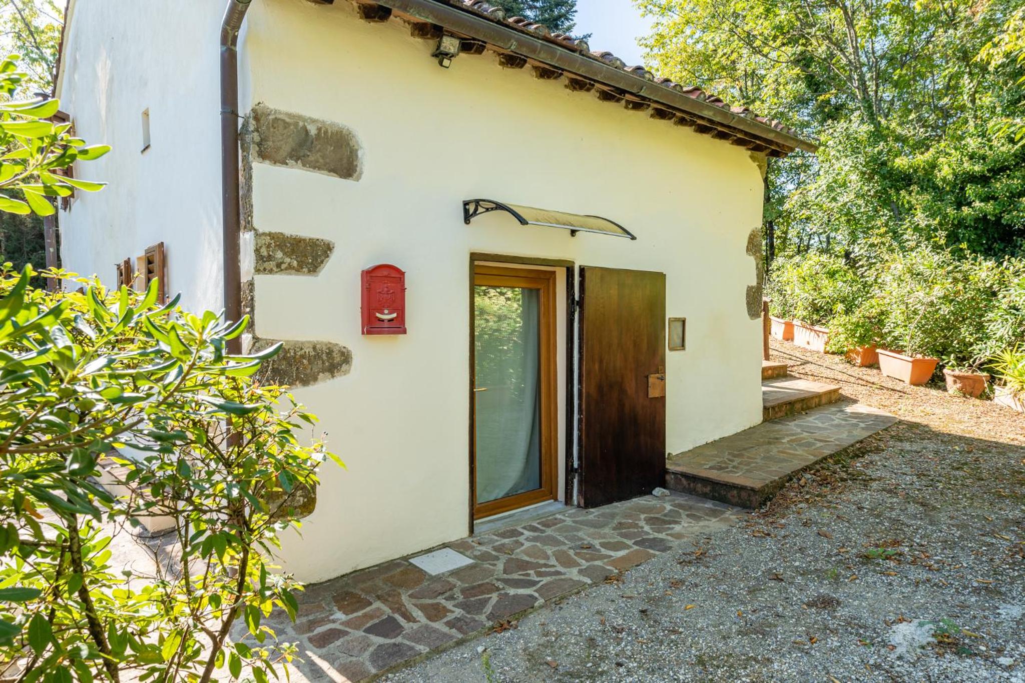Two-Bedroom House - Photo 17