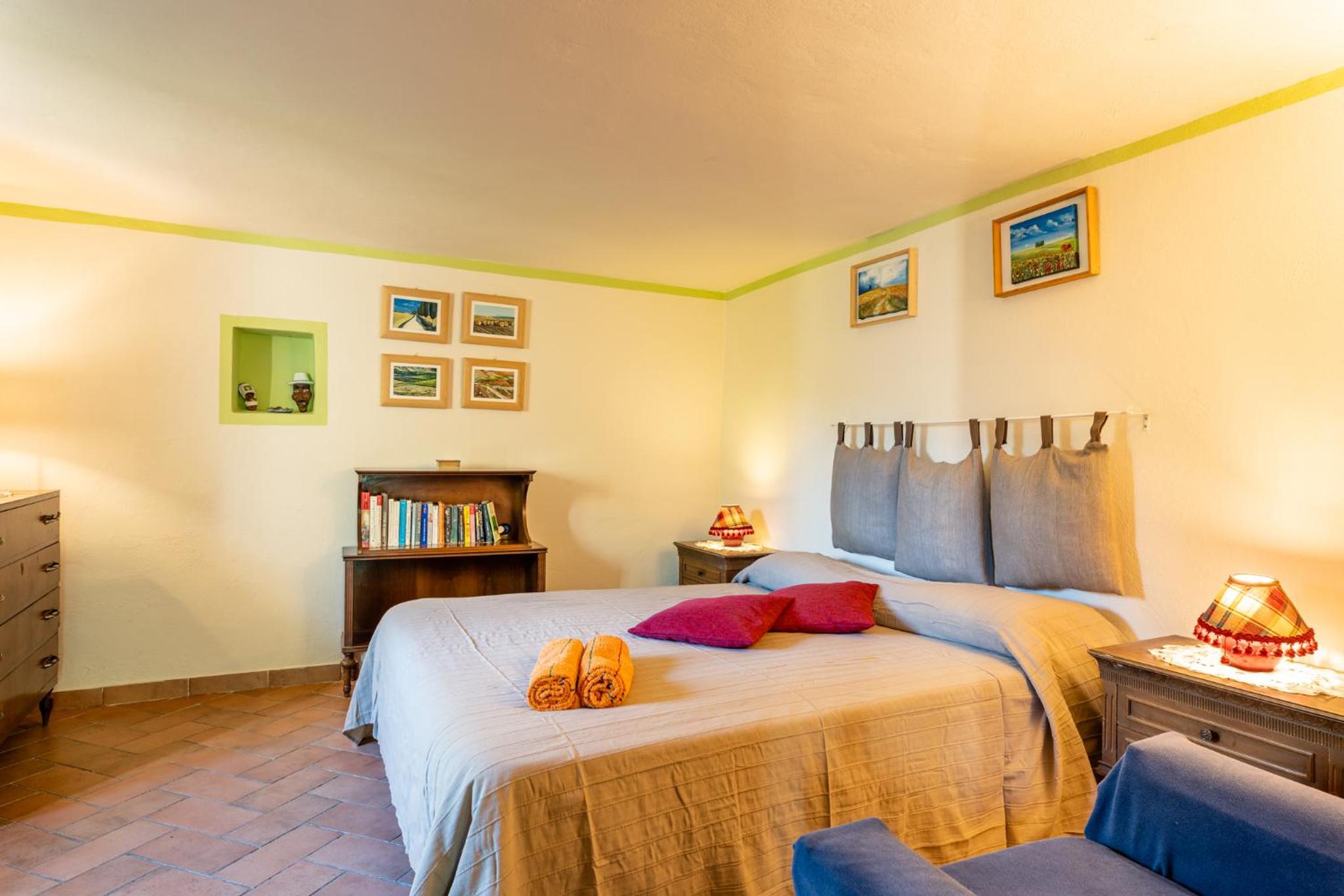 Two-Bedroom House - Photo 8