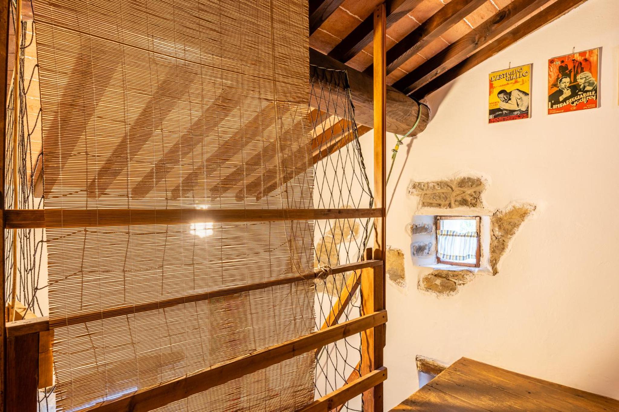 Two-Bedroom House - Photo 18