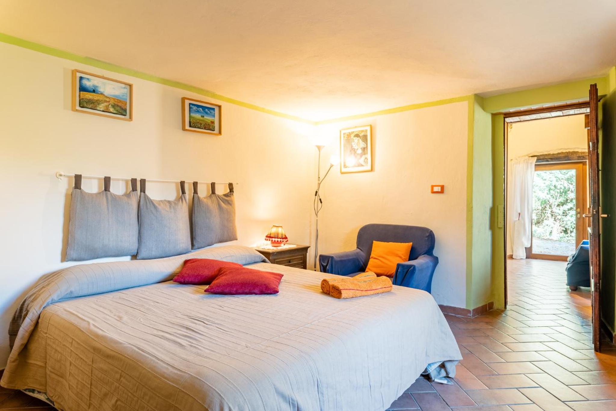 Two-Bedroom House - Photo 1