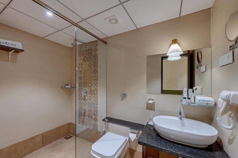 Deluxe Room - Photo 5