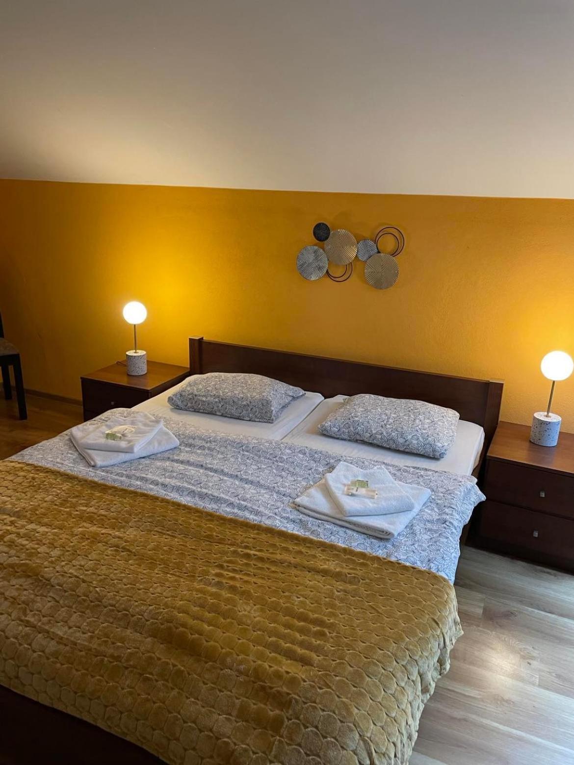Deluxe Room - Photo 4