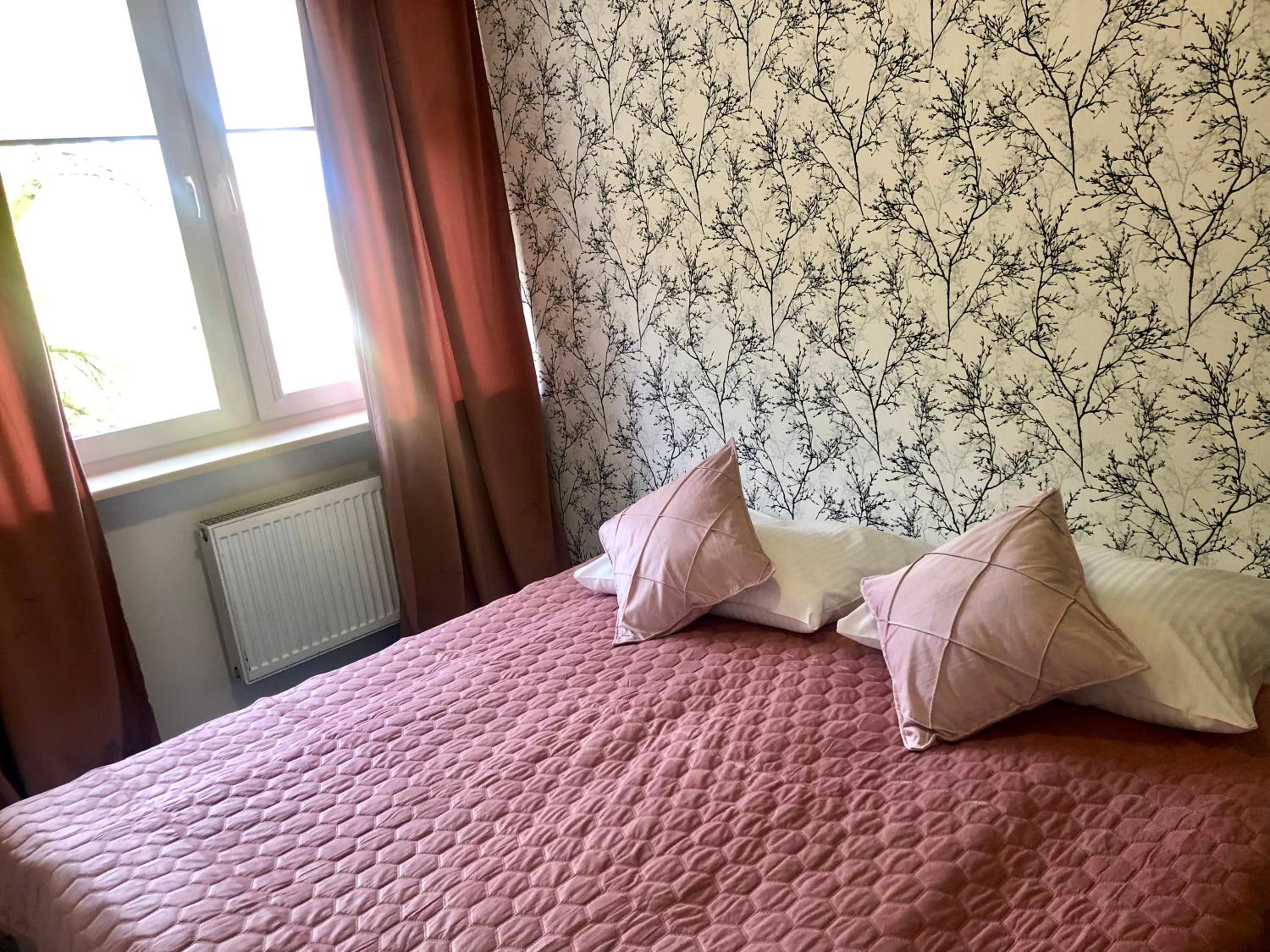 Twin Room - Photo 8