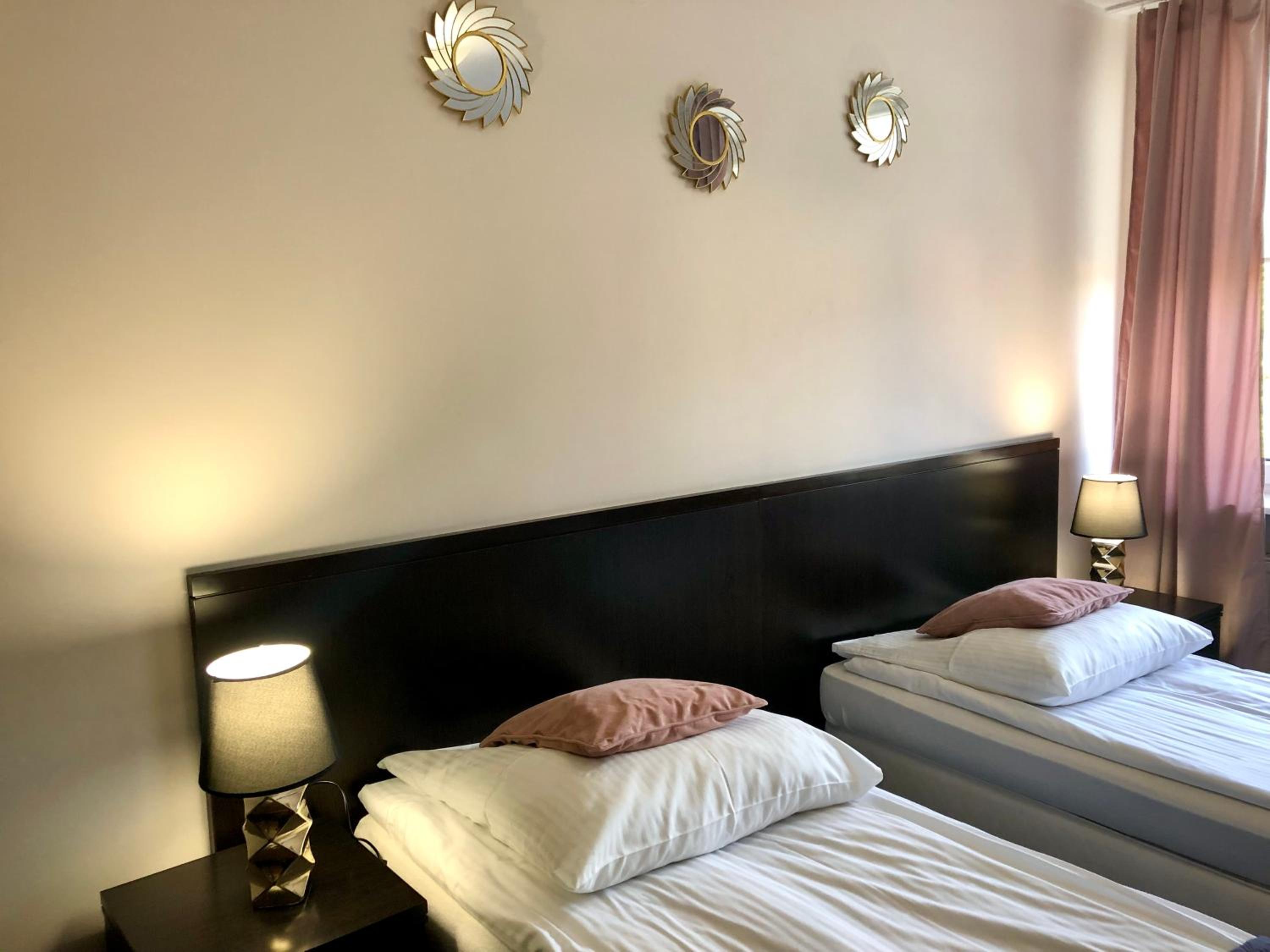 Twin Room - Photo 67