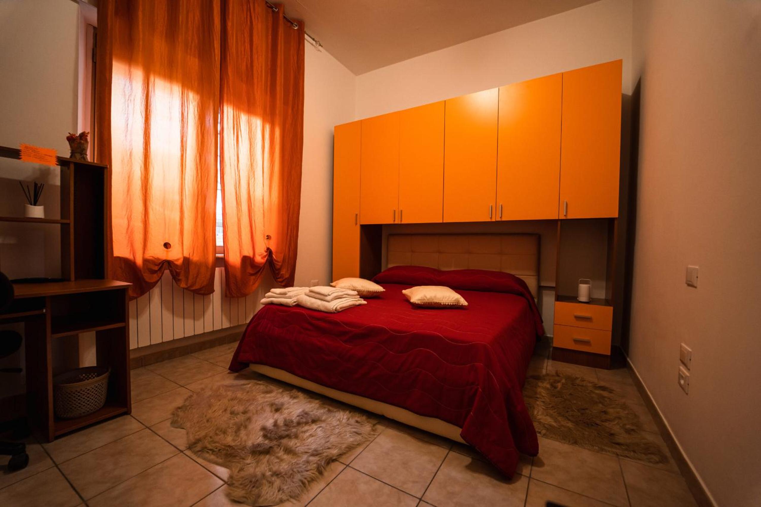 Large Double Room photo 2