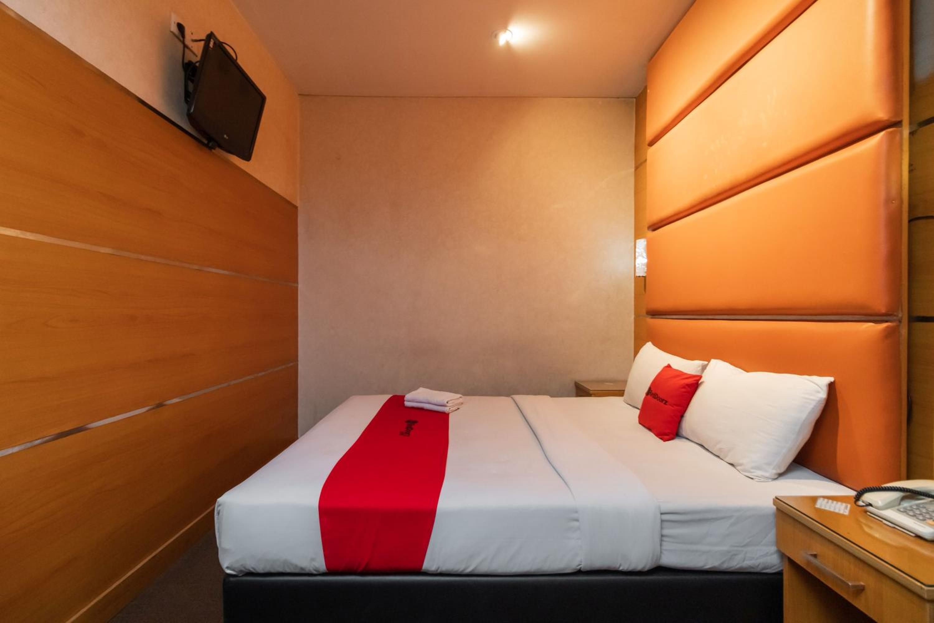 Standard Double Room - Photo 3