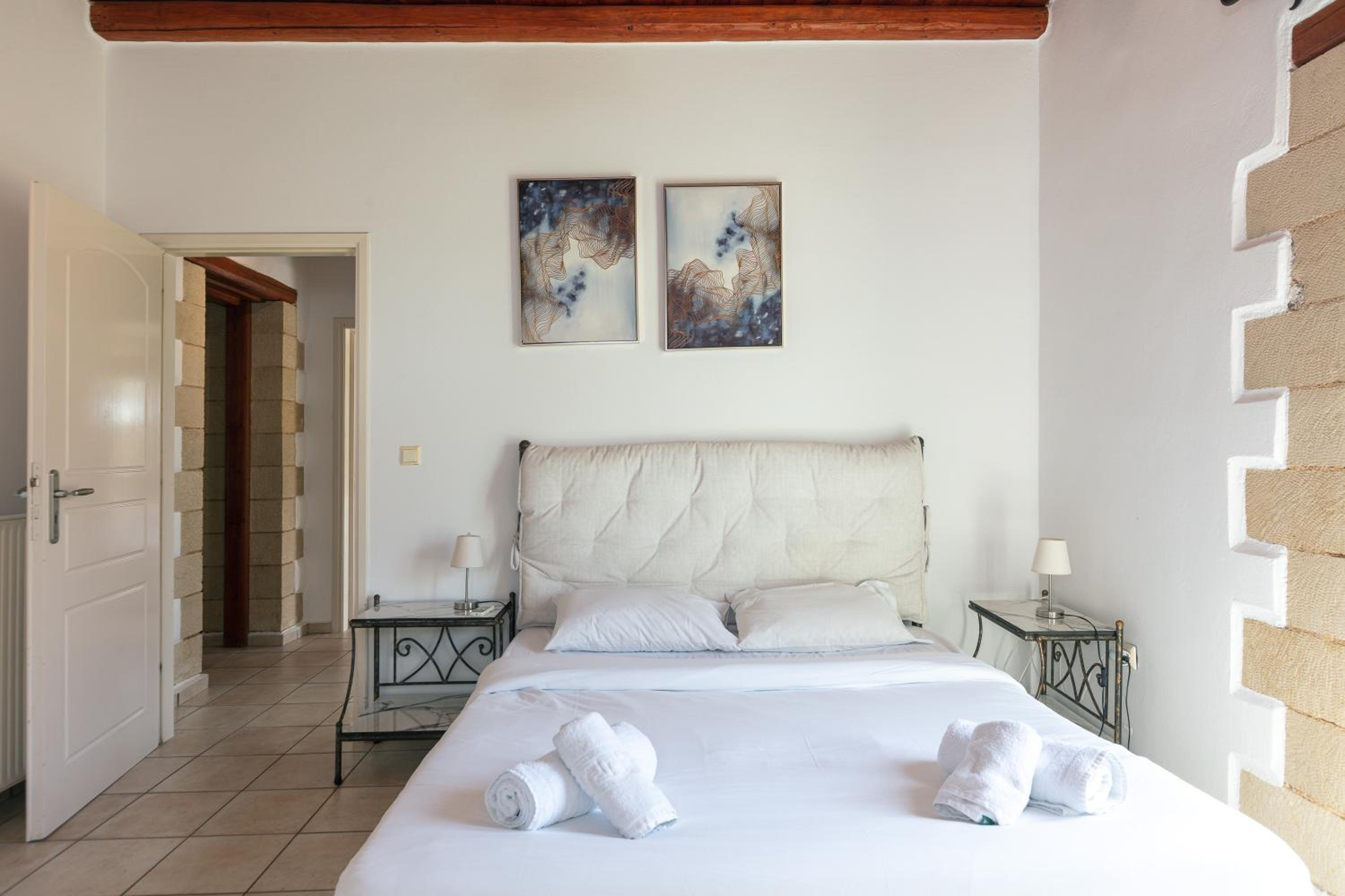 Villa photo 2