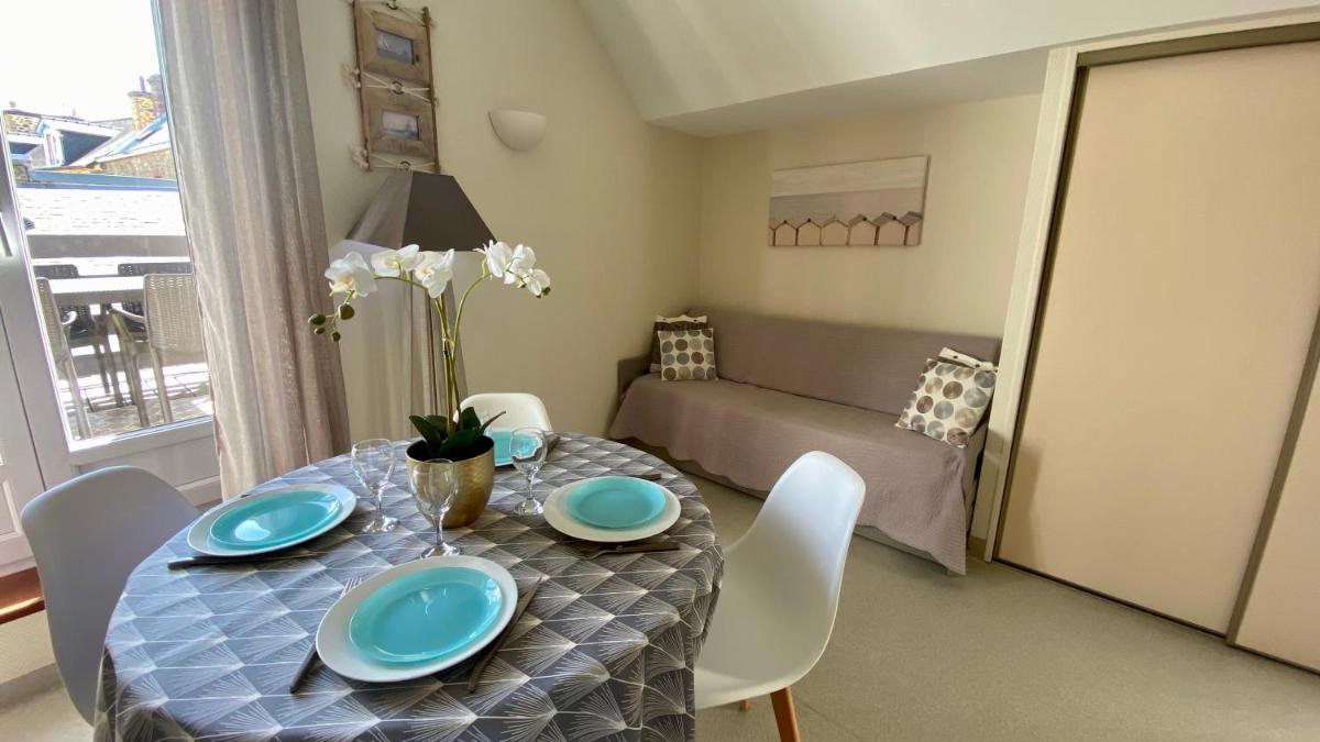 Apartment with Terrace (4 Adults) photo 2