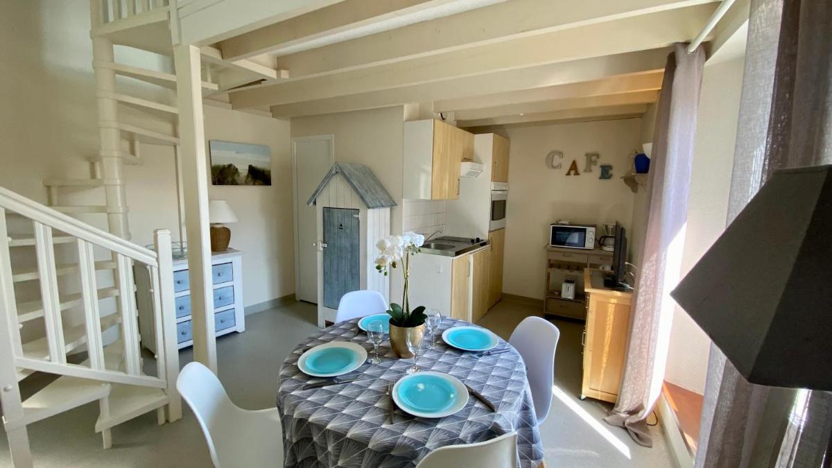 Apartment with Terrace (4 Adults) photo 3