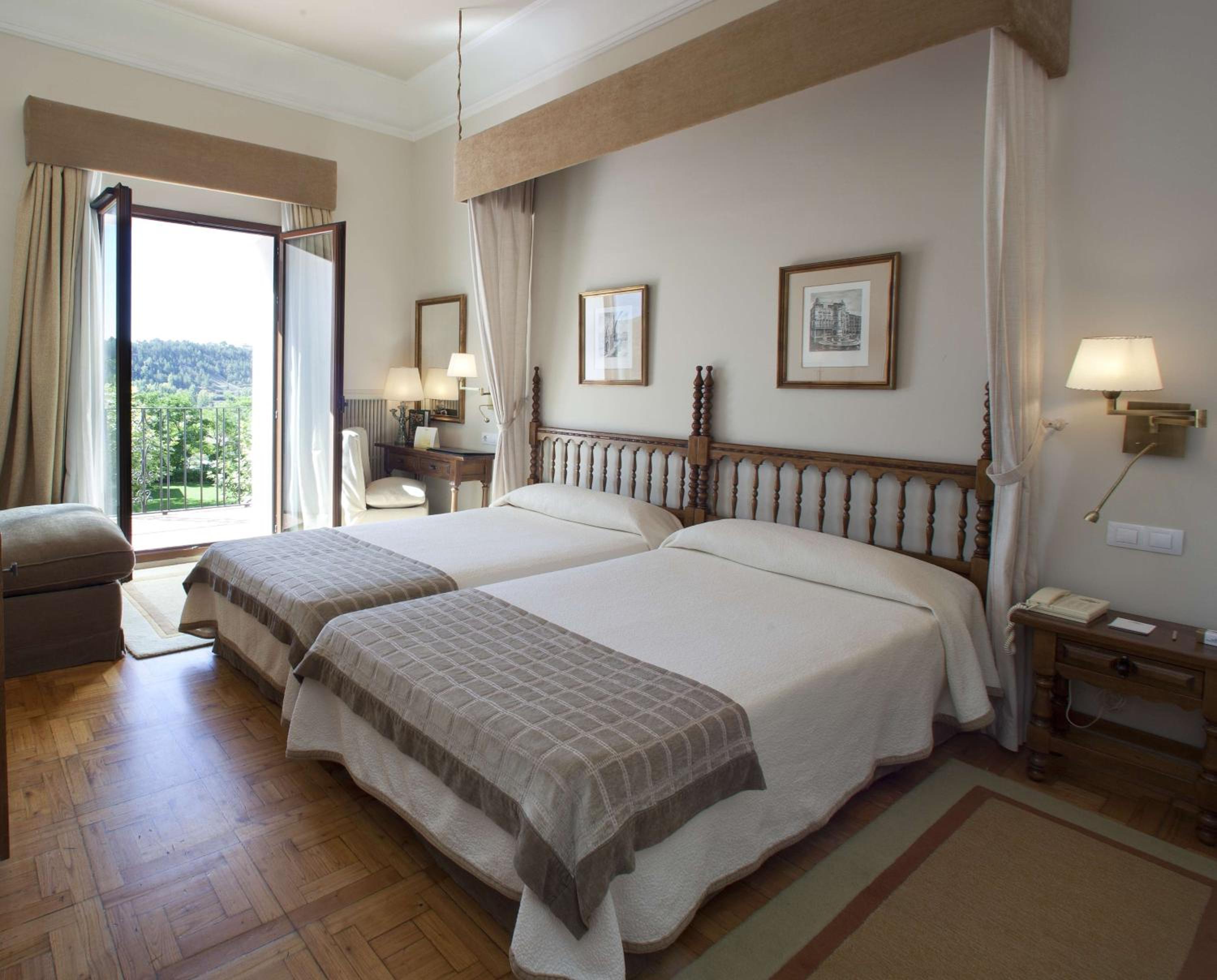 Standard Double Room - Photo 6