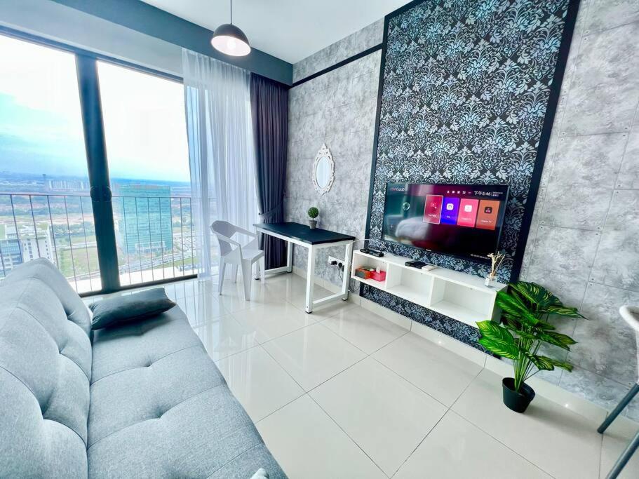 One-Bedroom Apartment photo 3