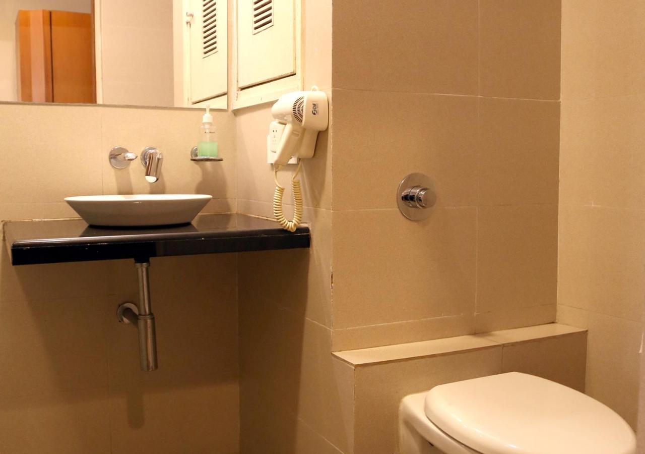 Deluxe Room - Photo 11