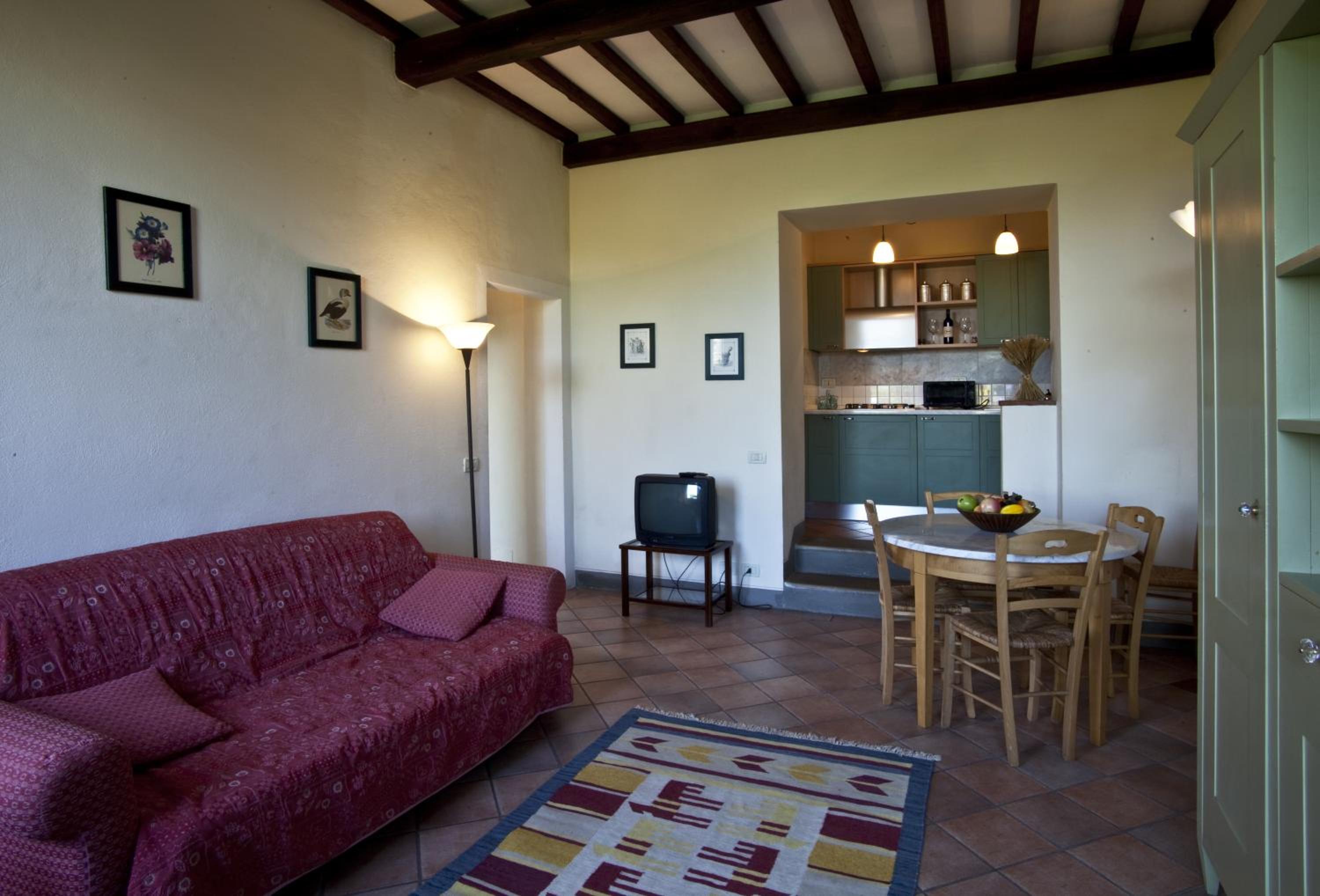 Standard Two-Bedroom Apartment (6 Adults) photo 3
