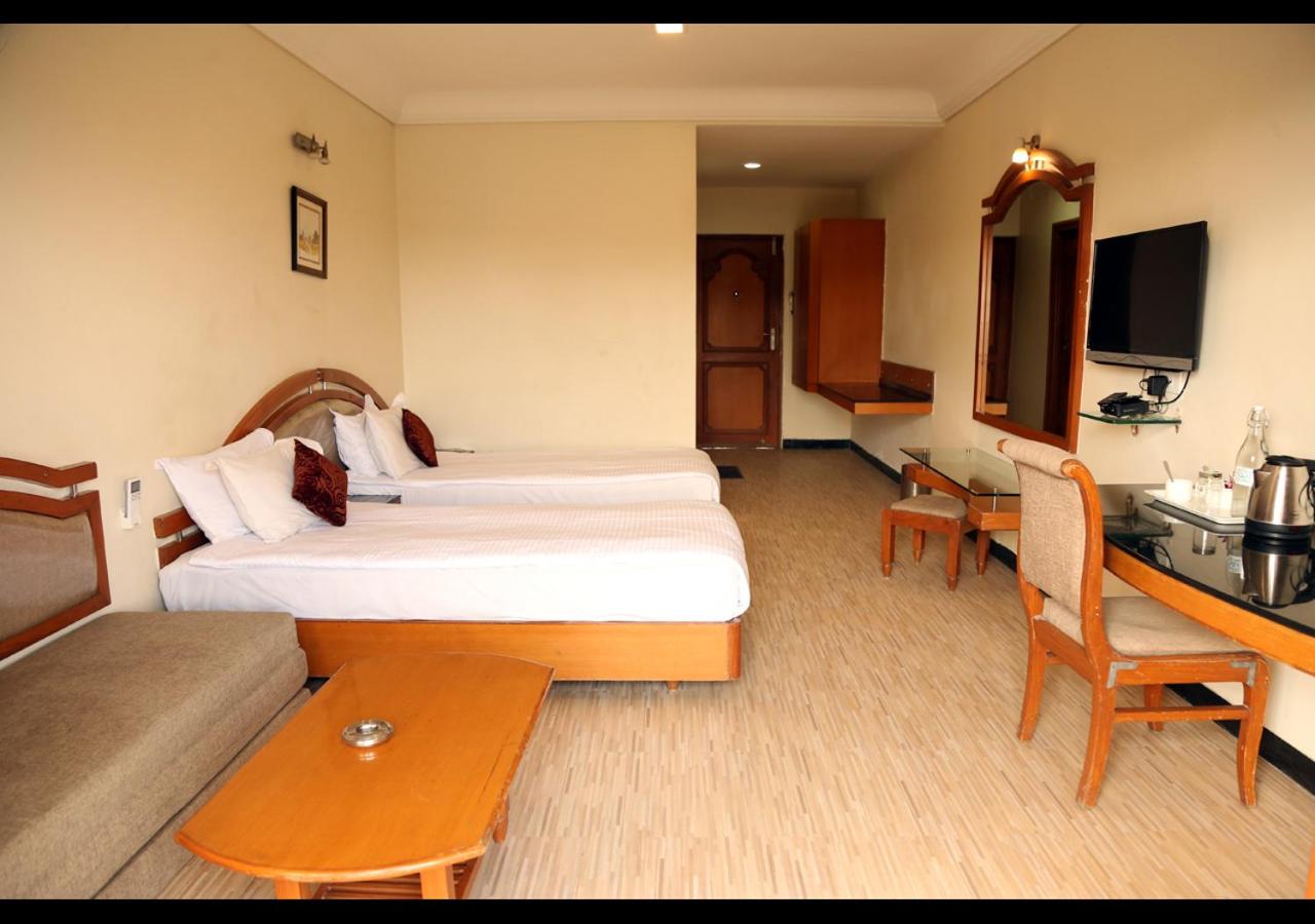 Deluxe Room - Photo 2