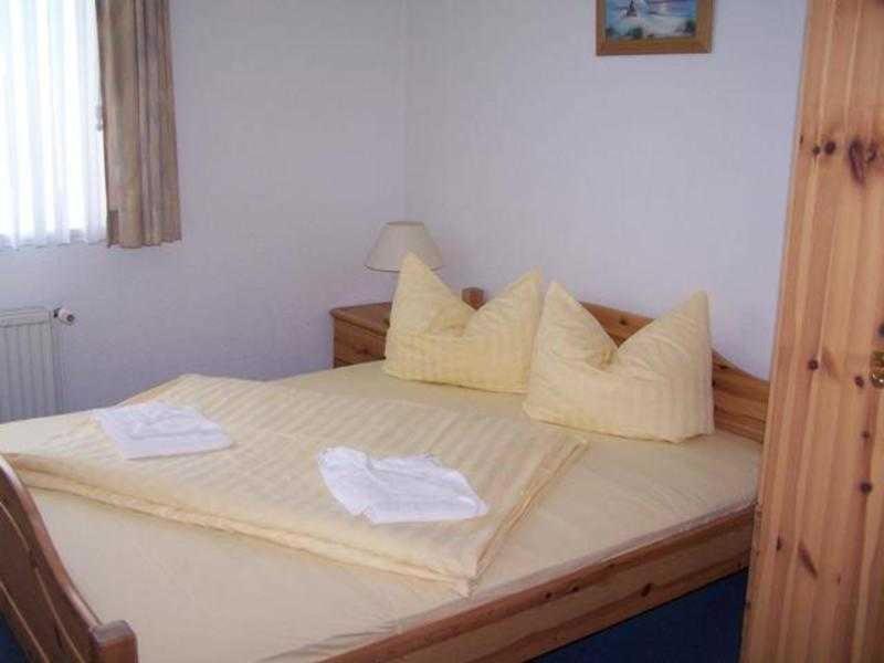Apartment With Lake View photo 2