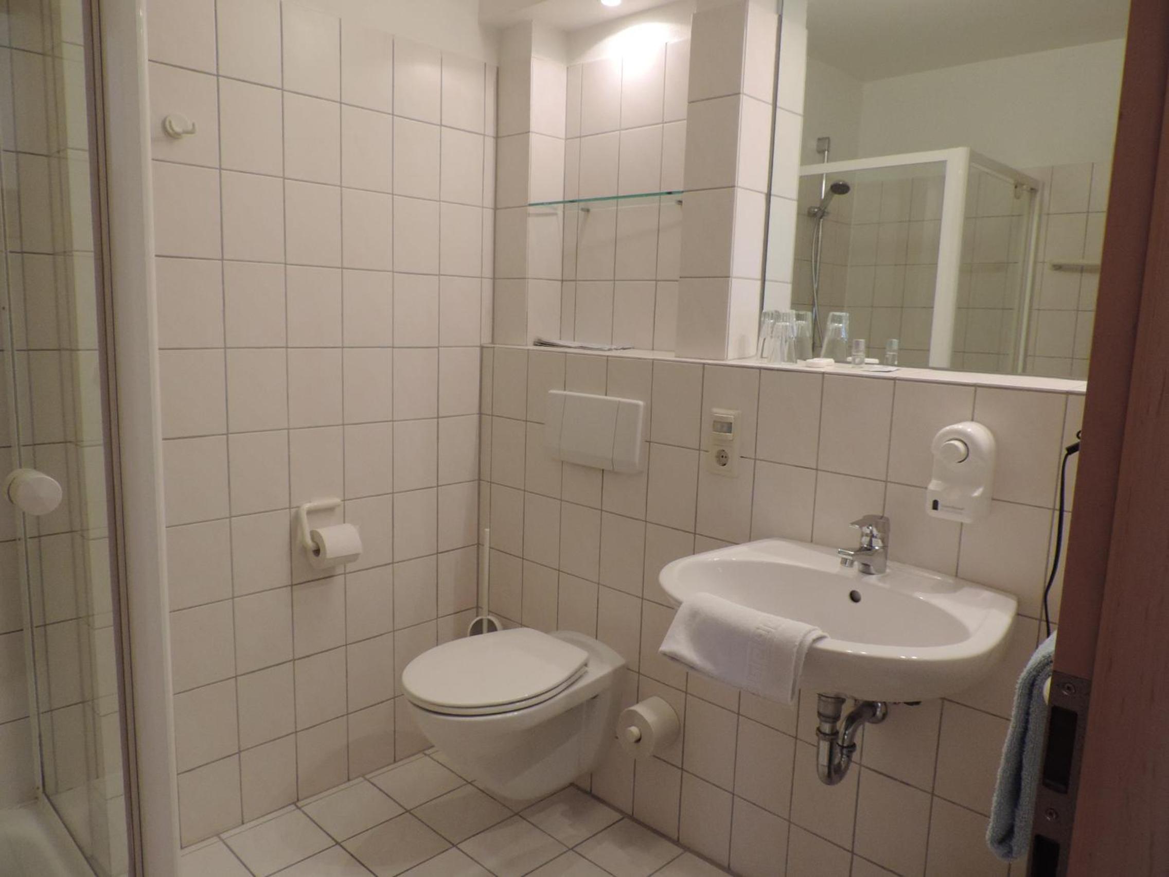 Single Room photo 2
