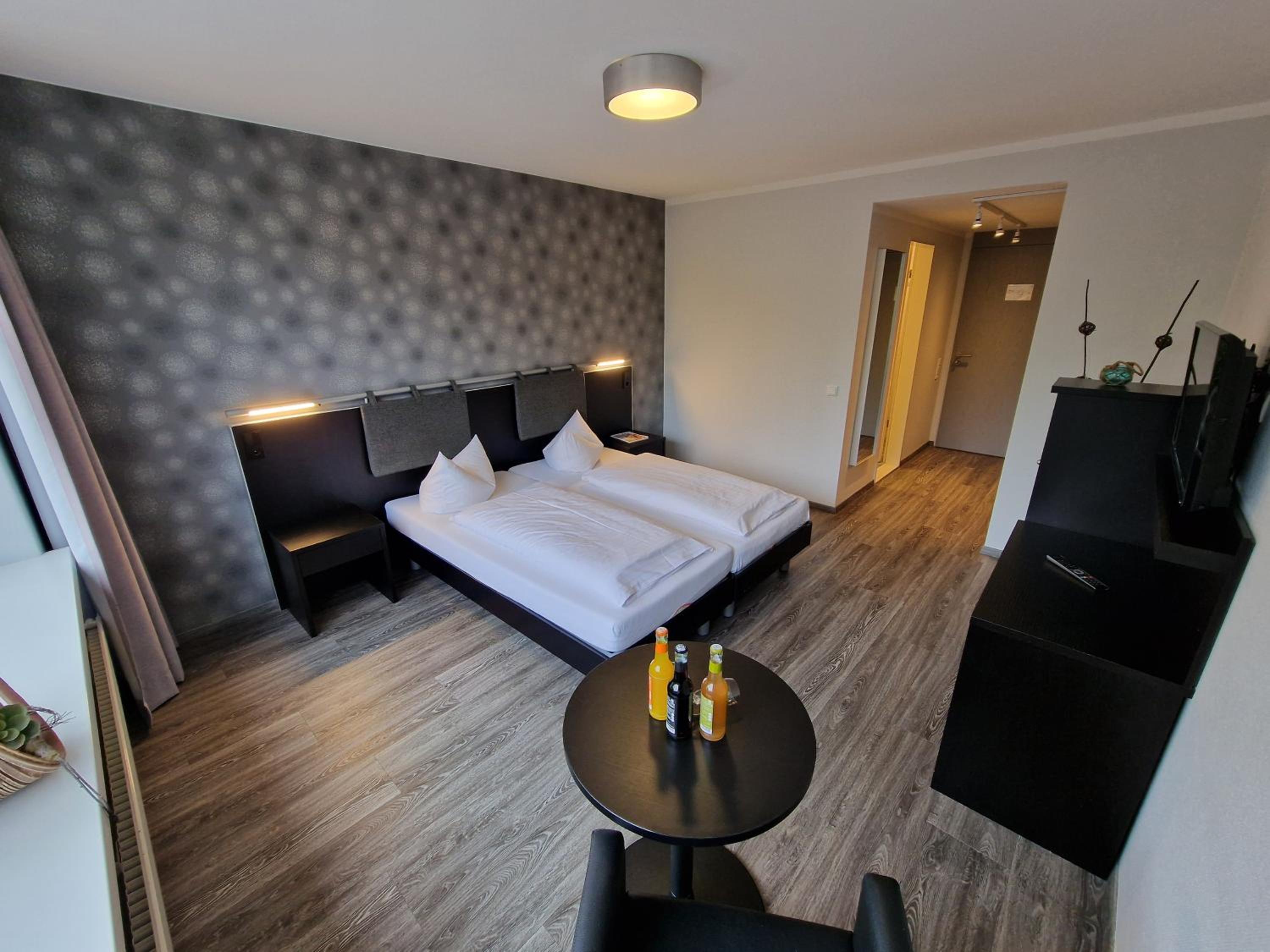 Deluxe Double Room photo 3