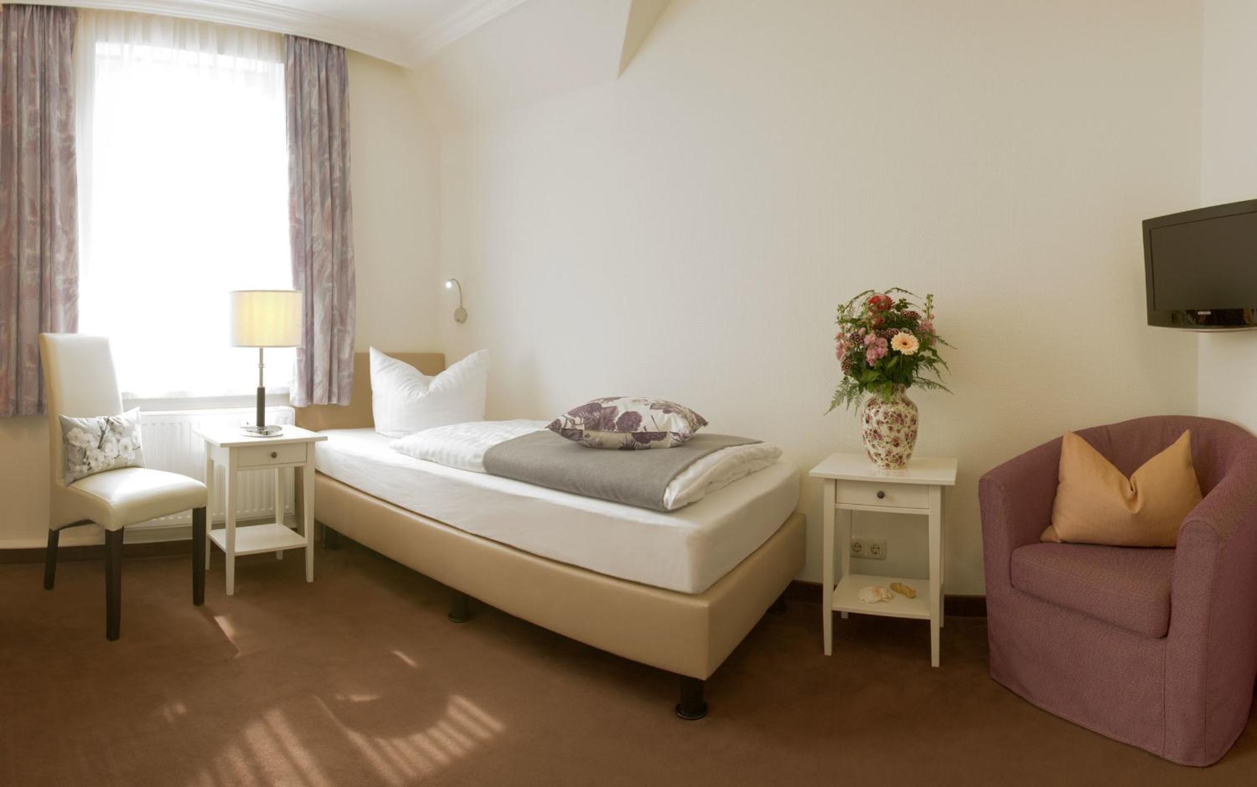 Single Room photo 1