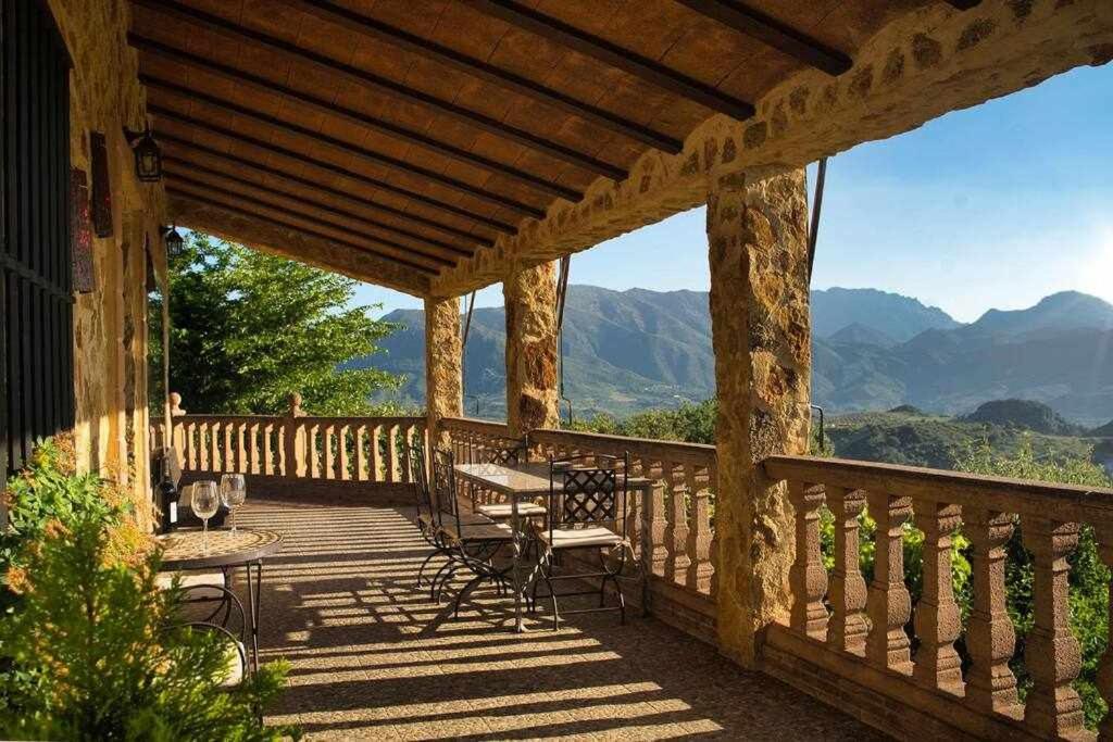 Three-Bedroom Chalet photo 2
