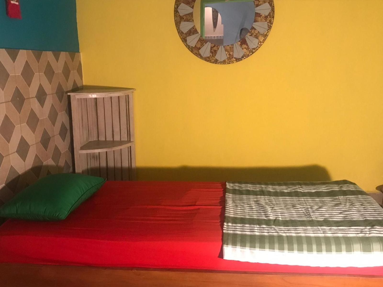 Two-Bedroom House - Photo 1