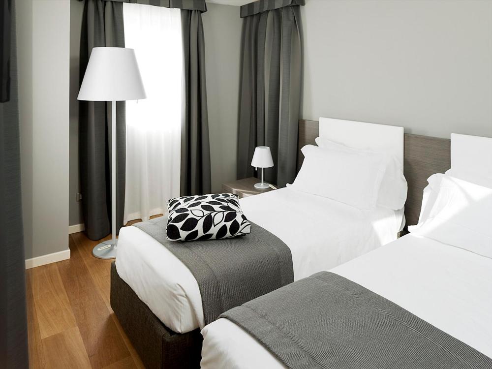 Superior Suite - Photo 2