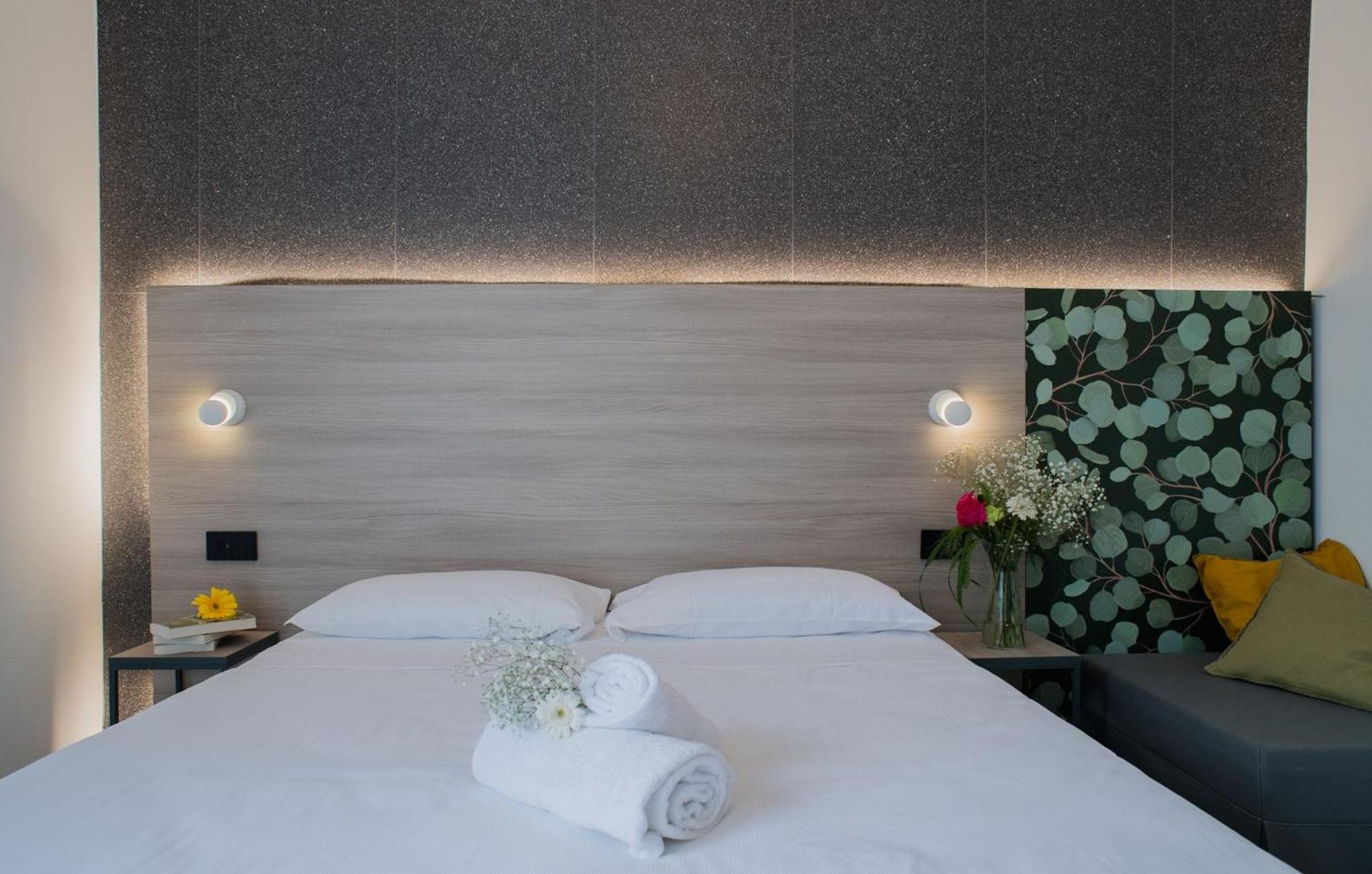 Standard Double Or Twin Room - Photo 7