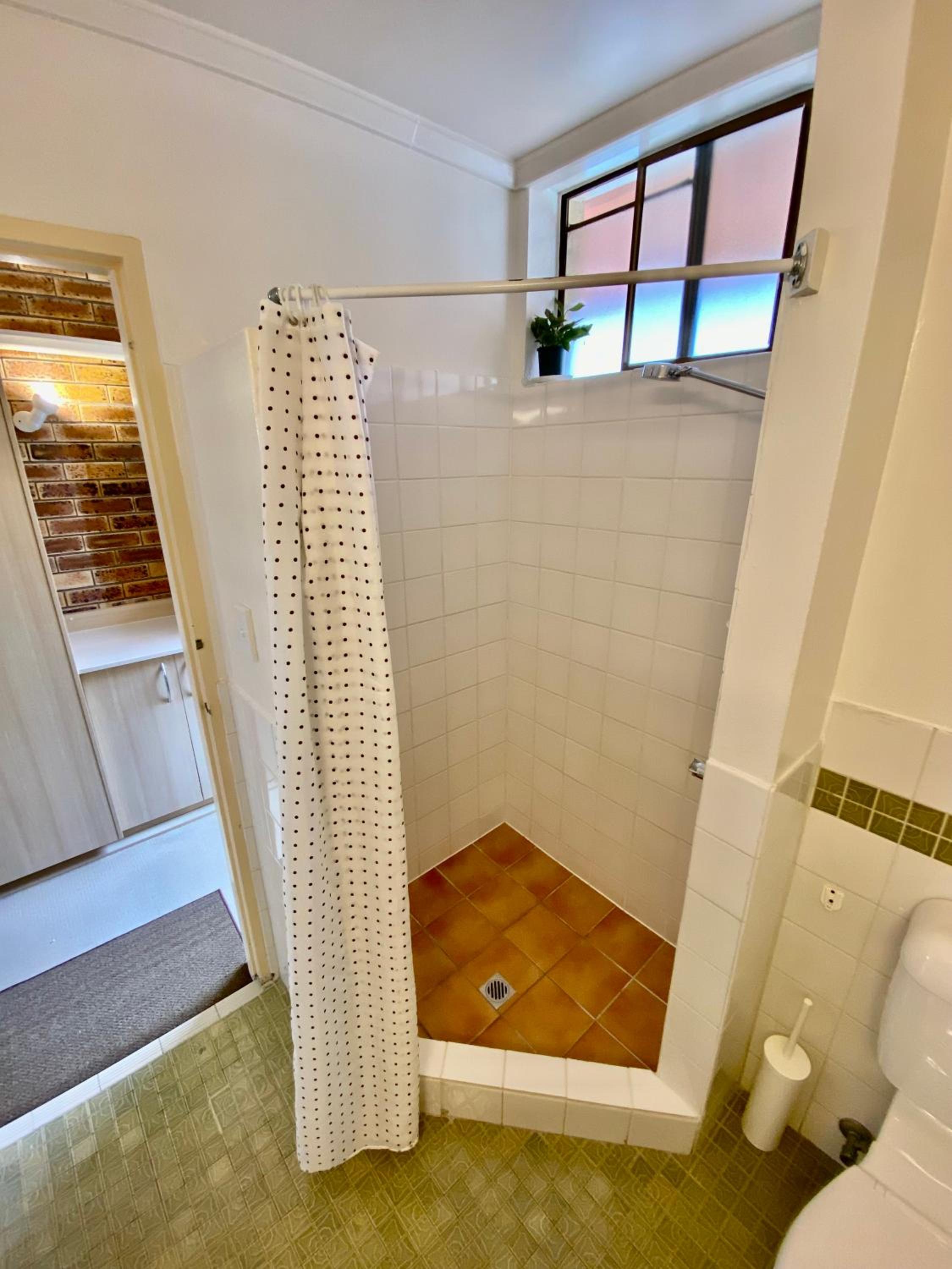 Triple Room - Photo 19
