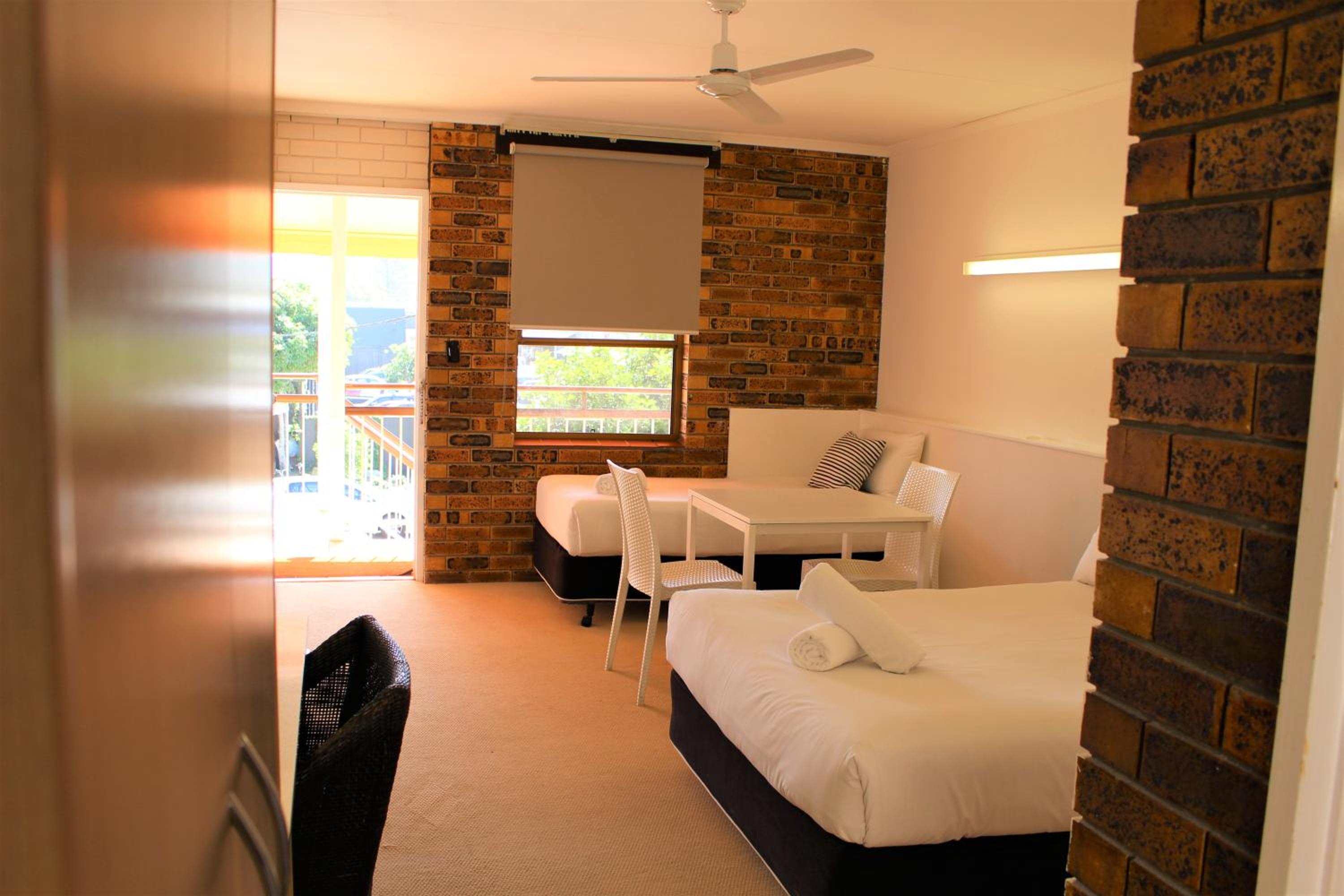 Triple Room - Photo 1