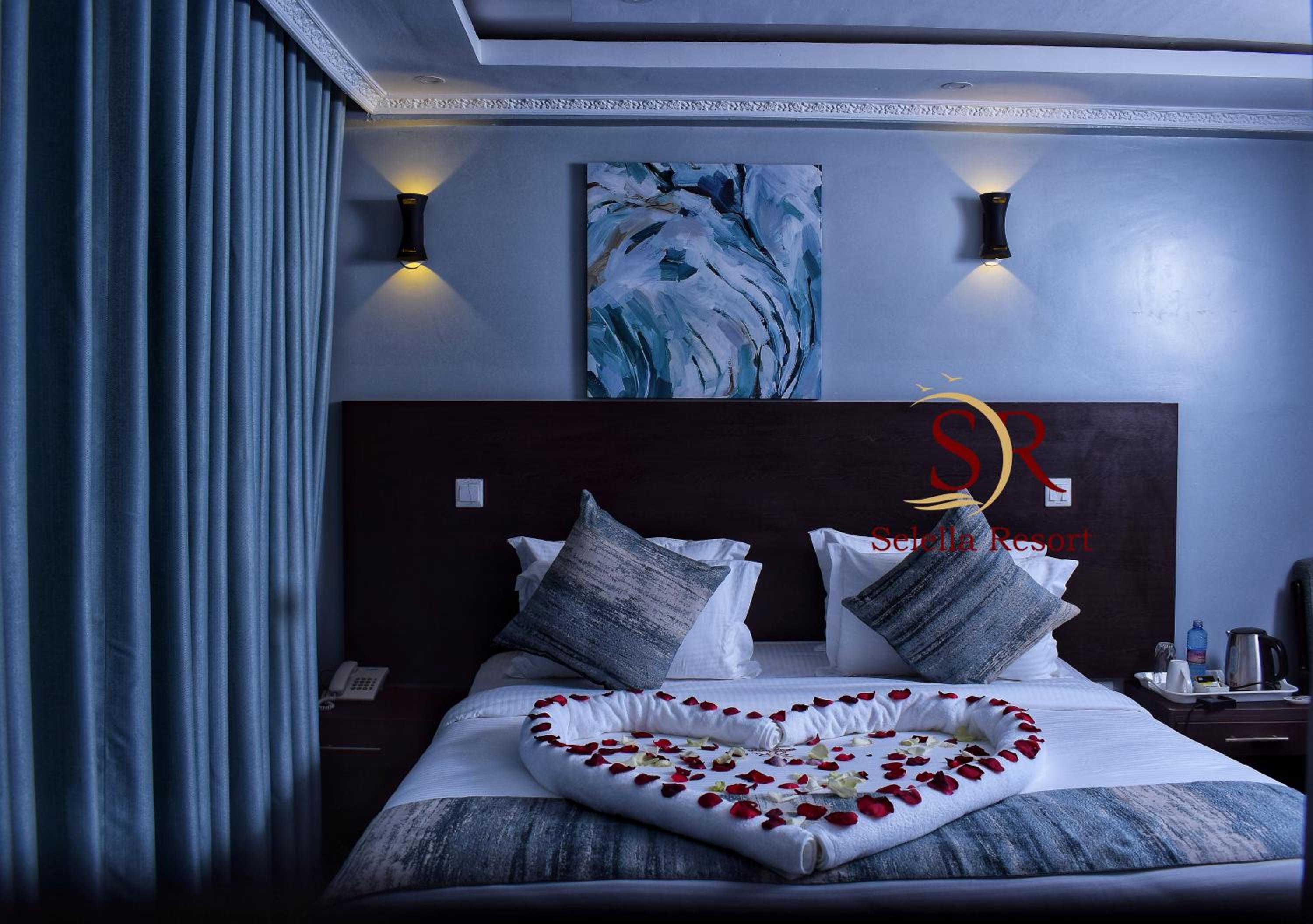Deluxe Room - Photo 1