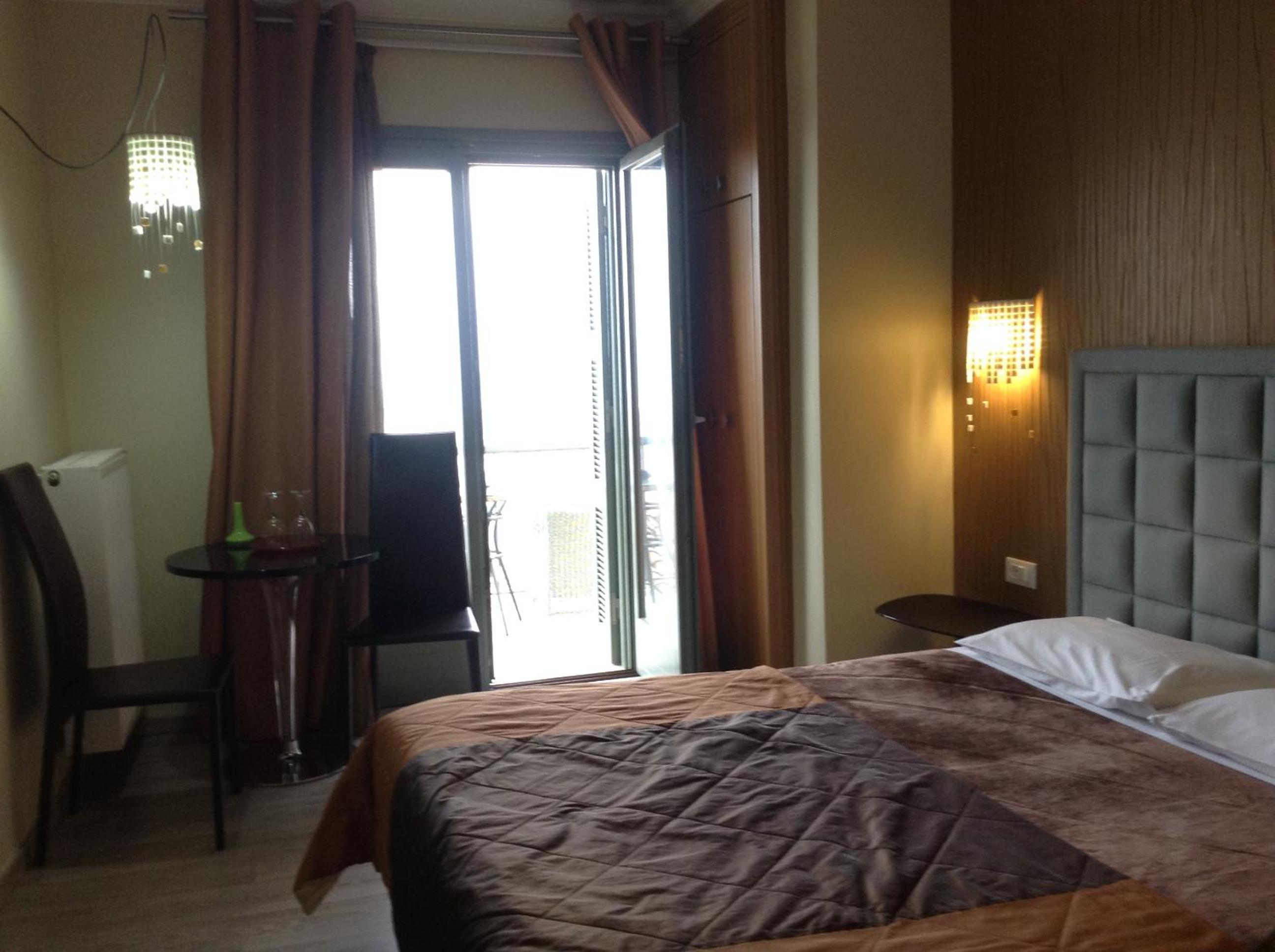 Deluxe Double Room with Sea View - Photo 2
