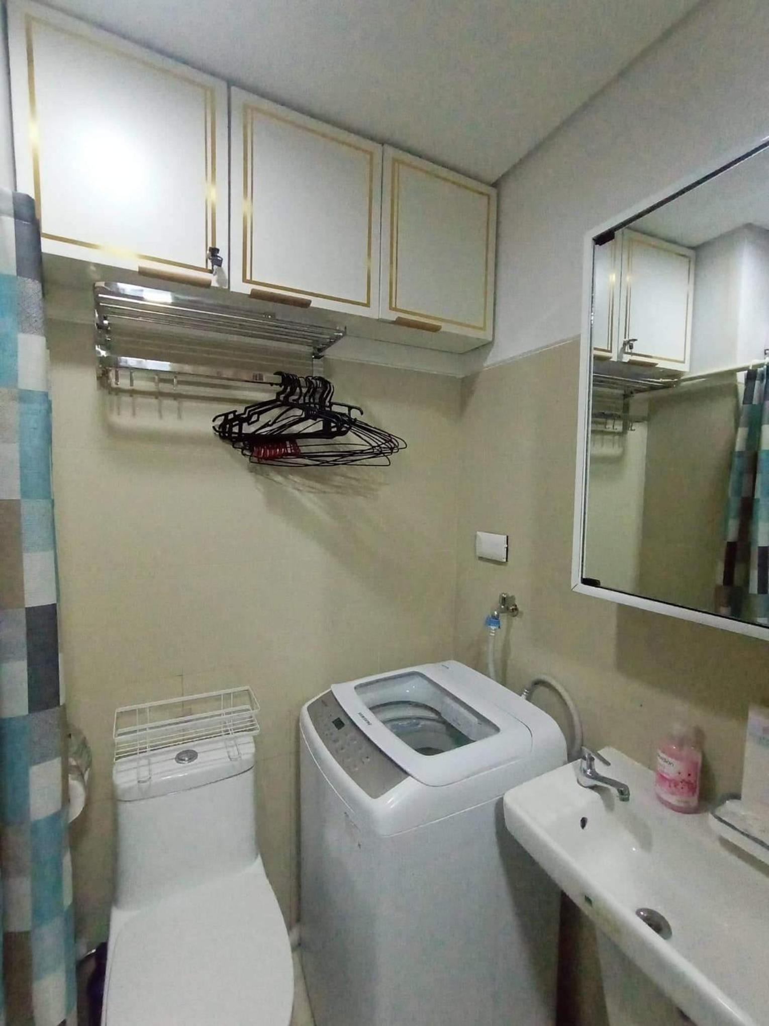 One-Bedroom Apartment - Photo 19