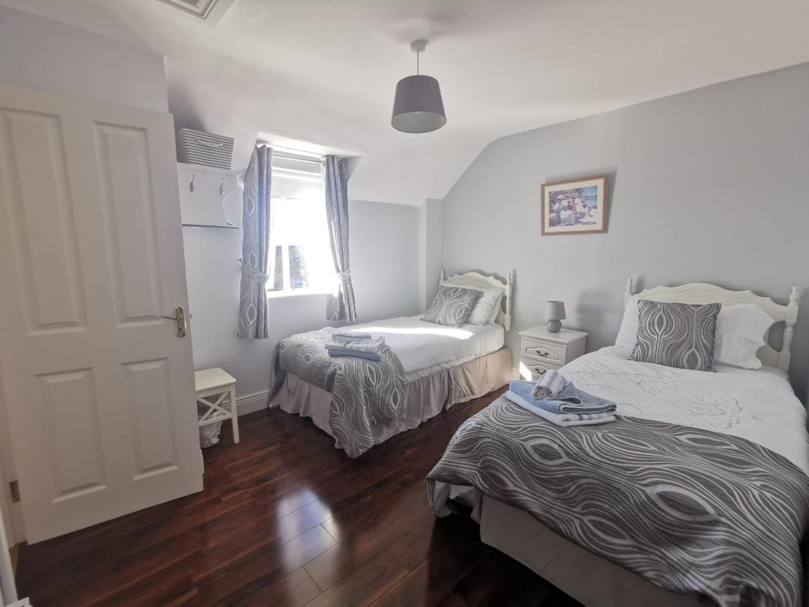 Three-Bedroom House photo 1