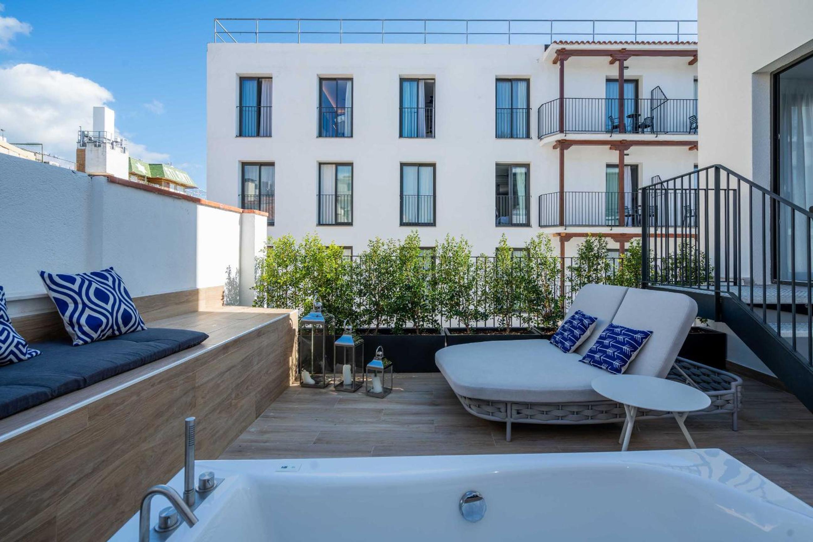Habitación Doble con Terraza y Jacuzzi Exterior