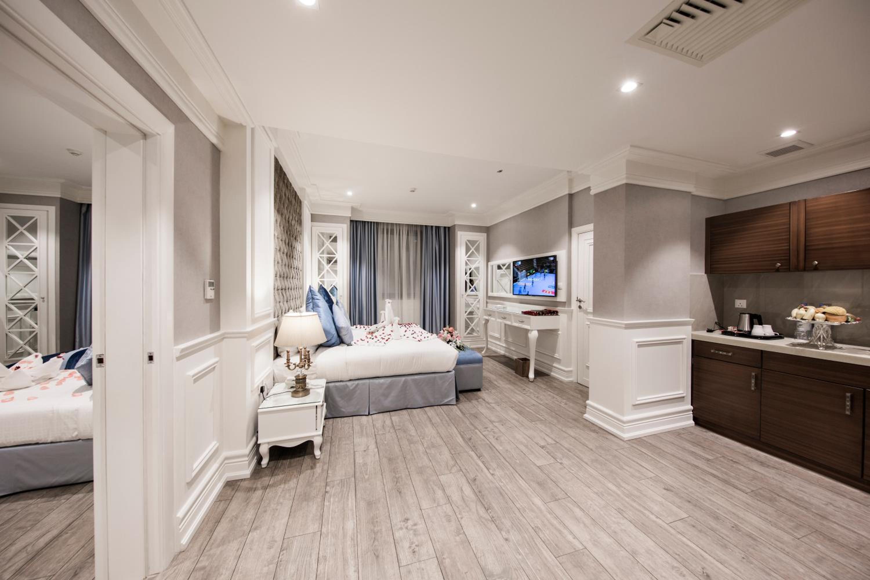 Deluxe Room Connected photo 3