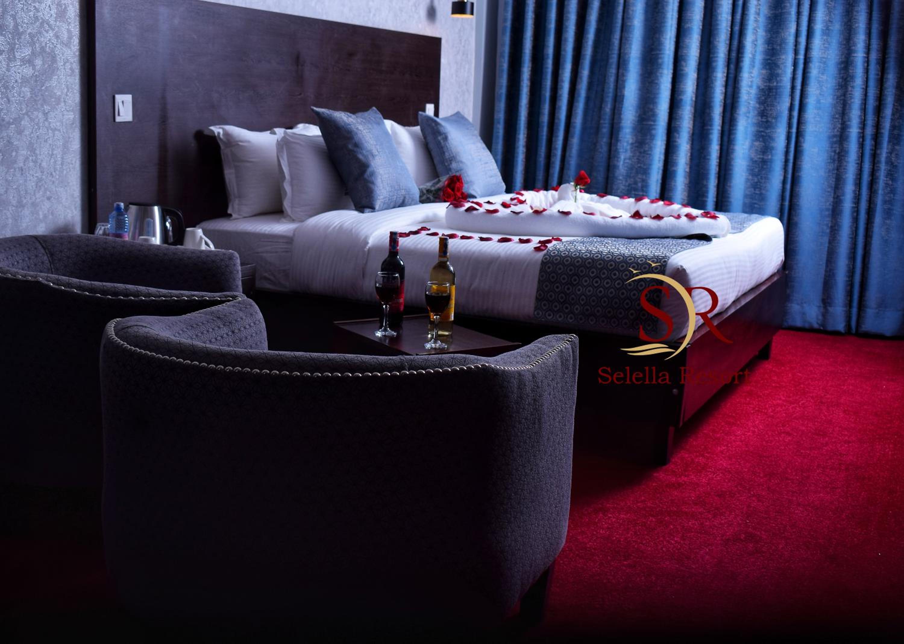 Superior King Room - Photo 2