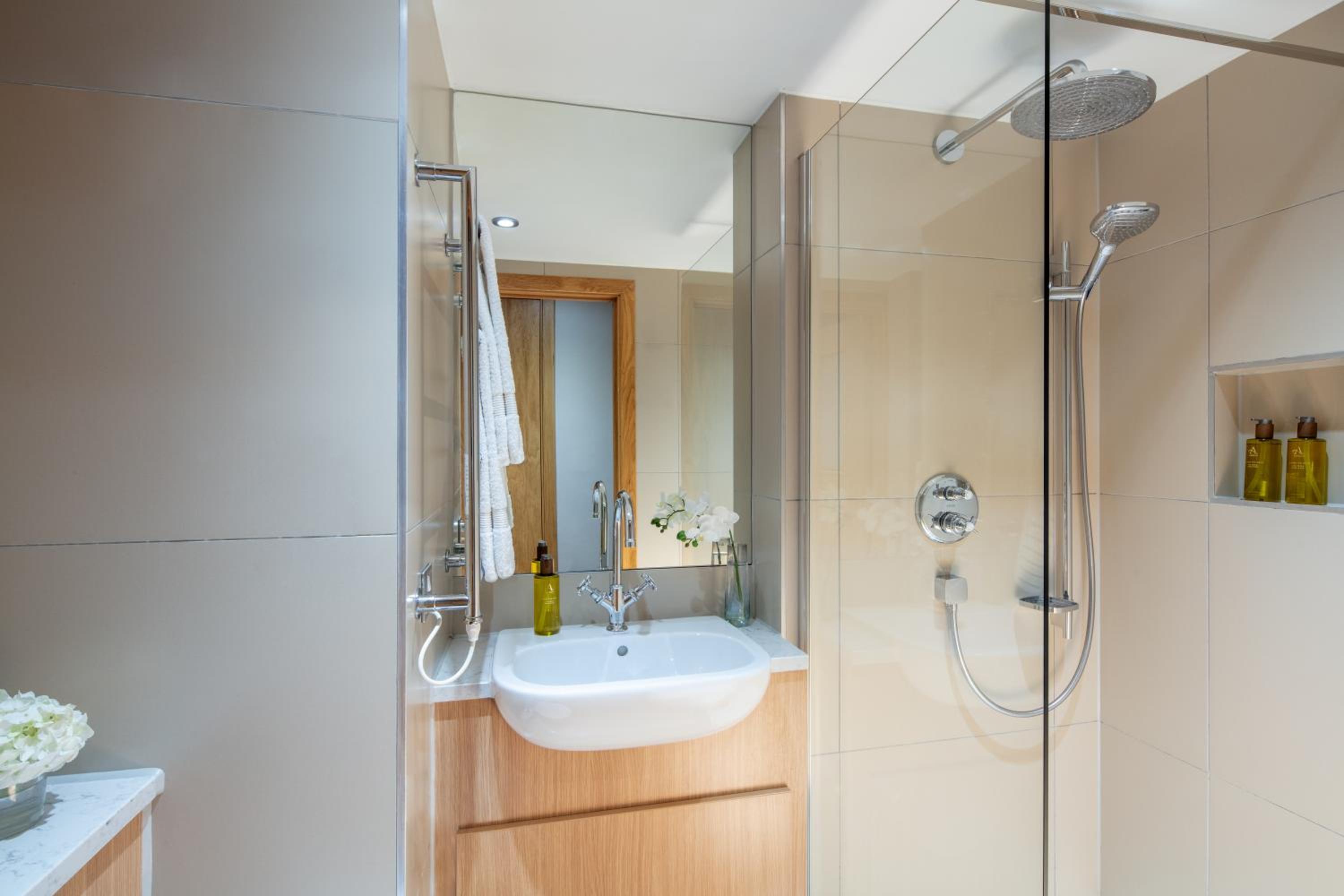 Deluxe Double Room - Photo 3