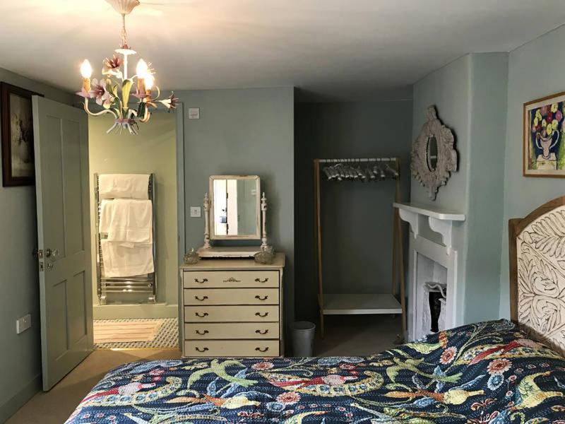 Deluxe King Room photo 1