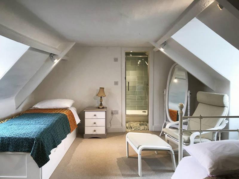 Deluxe Twin Room - Photo 1