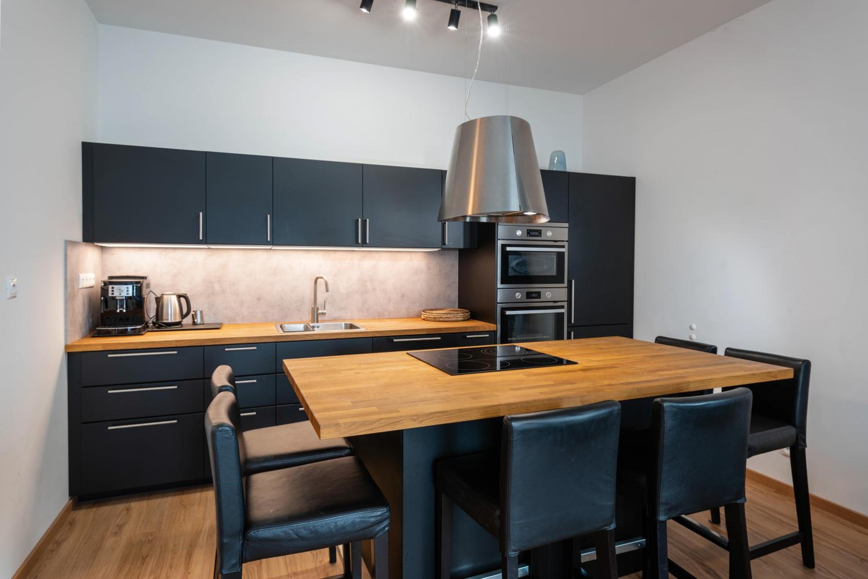 Two-Bedroom Apartment (HR2 - C104) - Photo 3