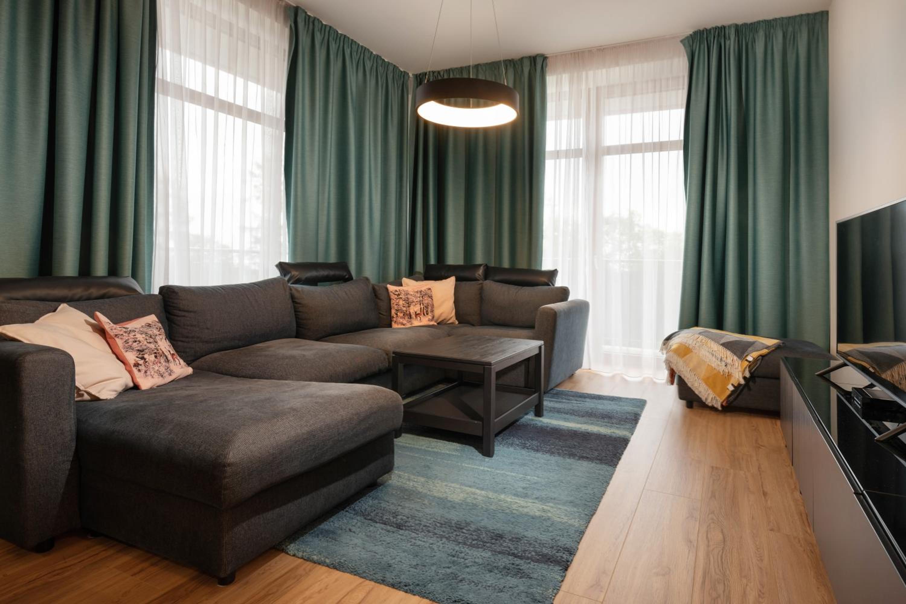 Two-Bedroom Apartment (HR2 - C104) - Photo 5