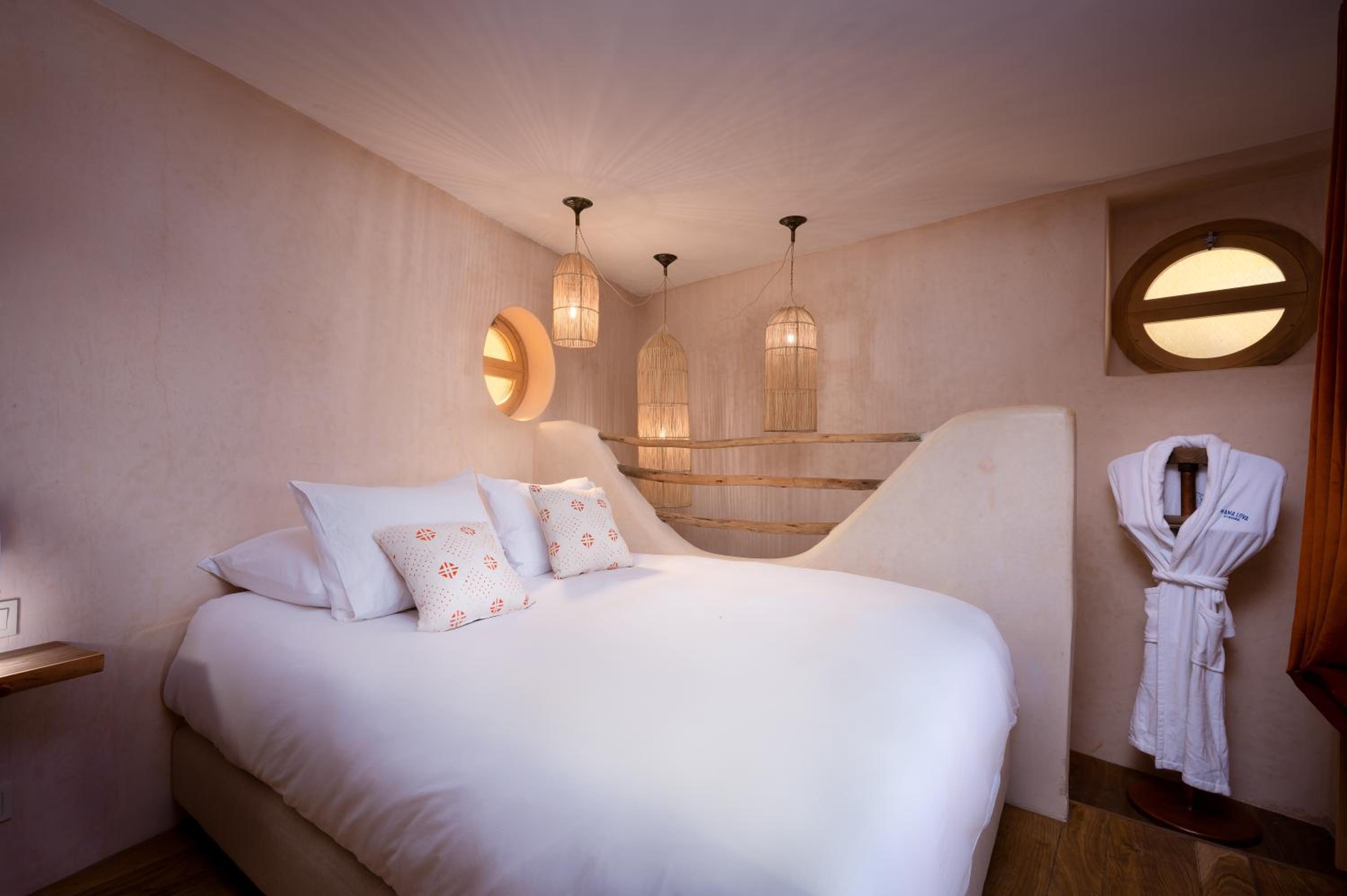 Deluxe Triple Room photo 2