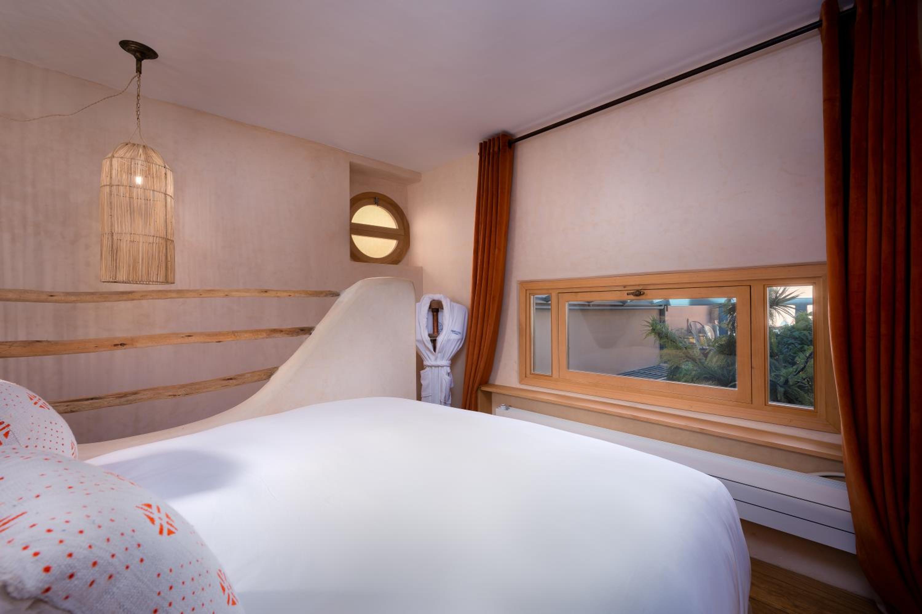Deluxe Triple Room photo 3