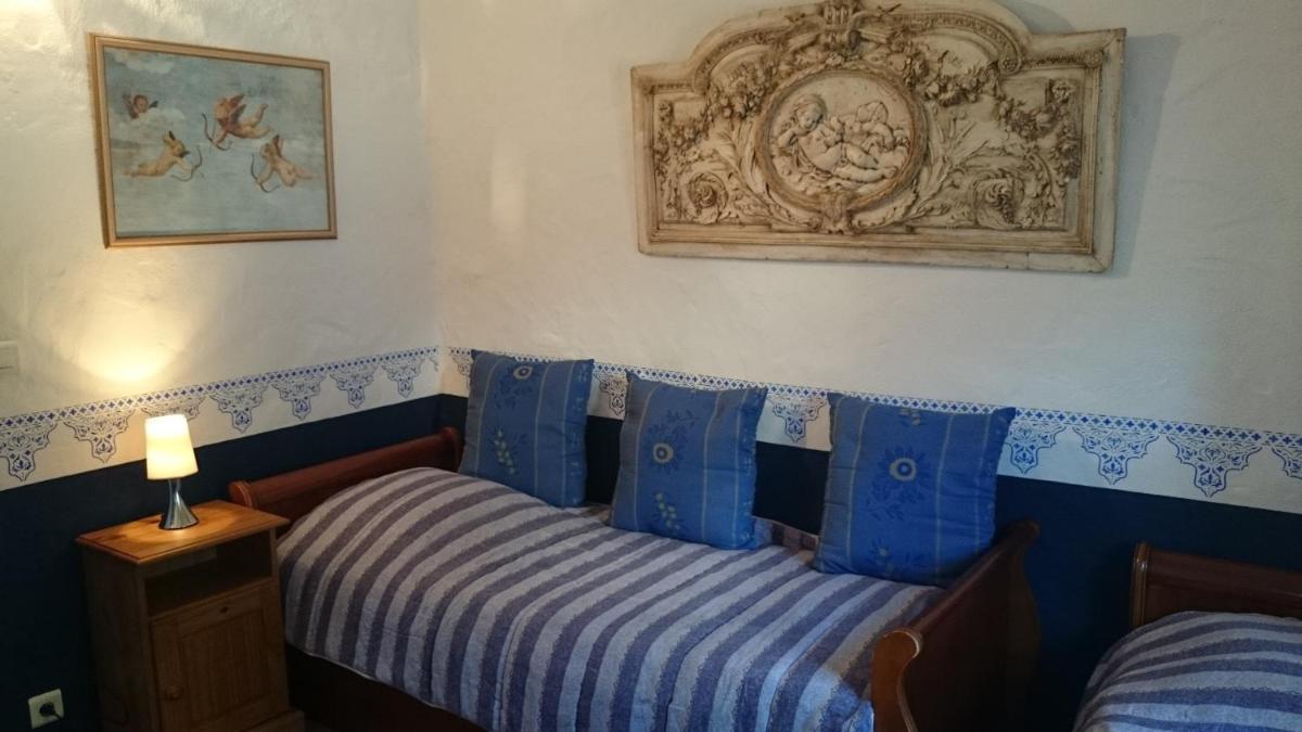 Family Room photo 1