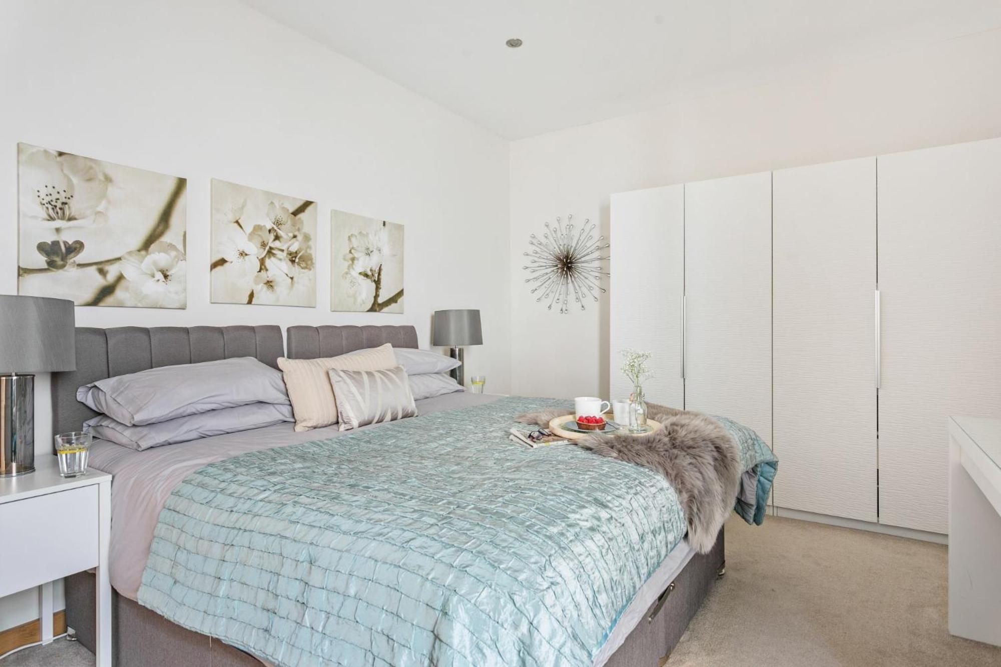 Four-Bedroom House photo 1